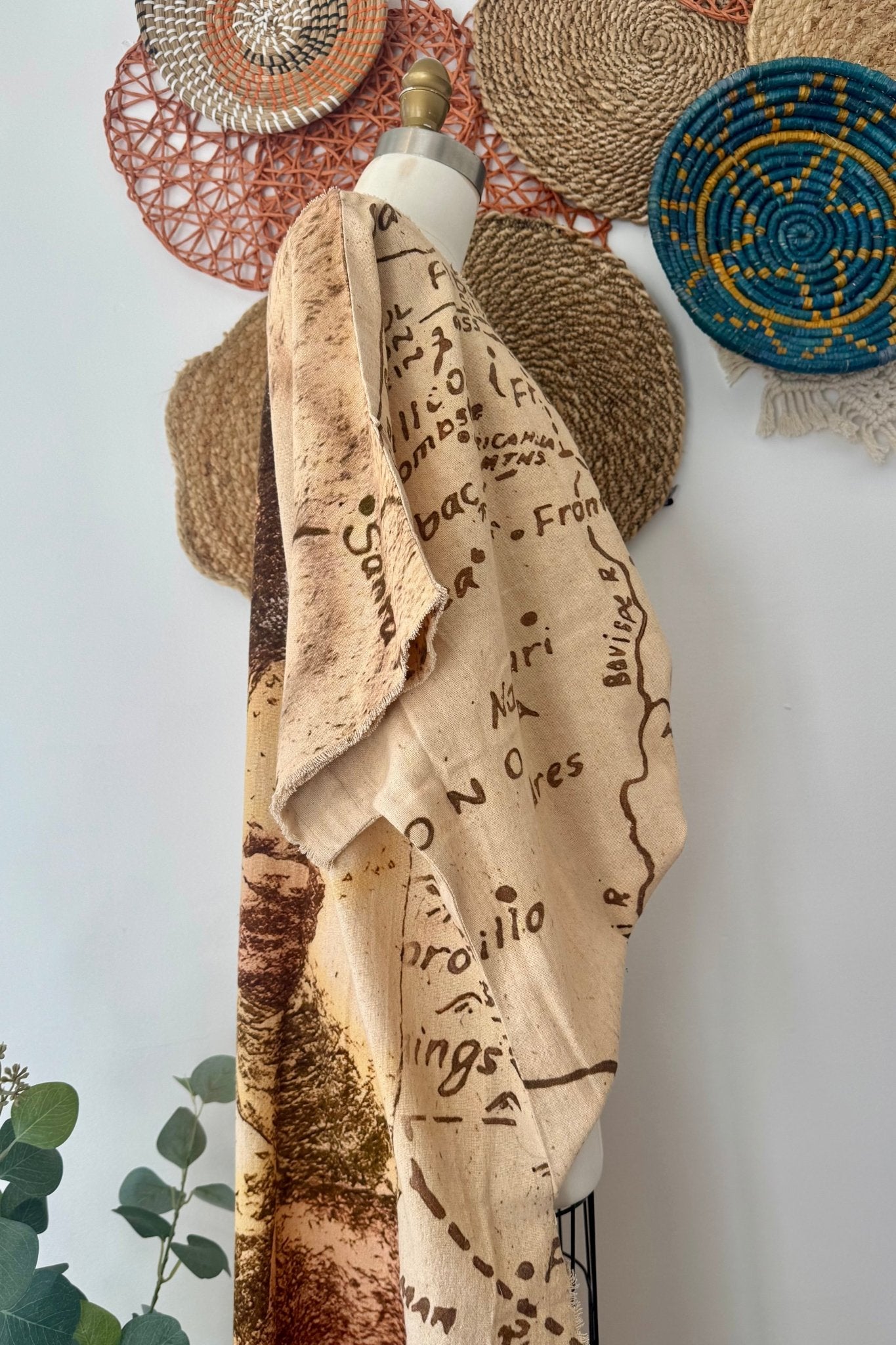 Mapped Out Hi - Lo Tunic with - ivyandlavyboutique I LOVE LINEN