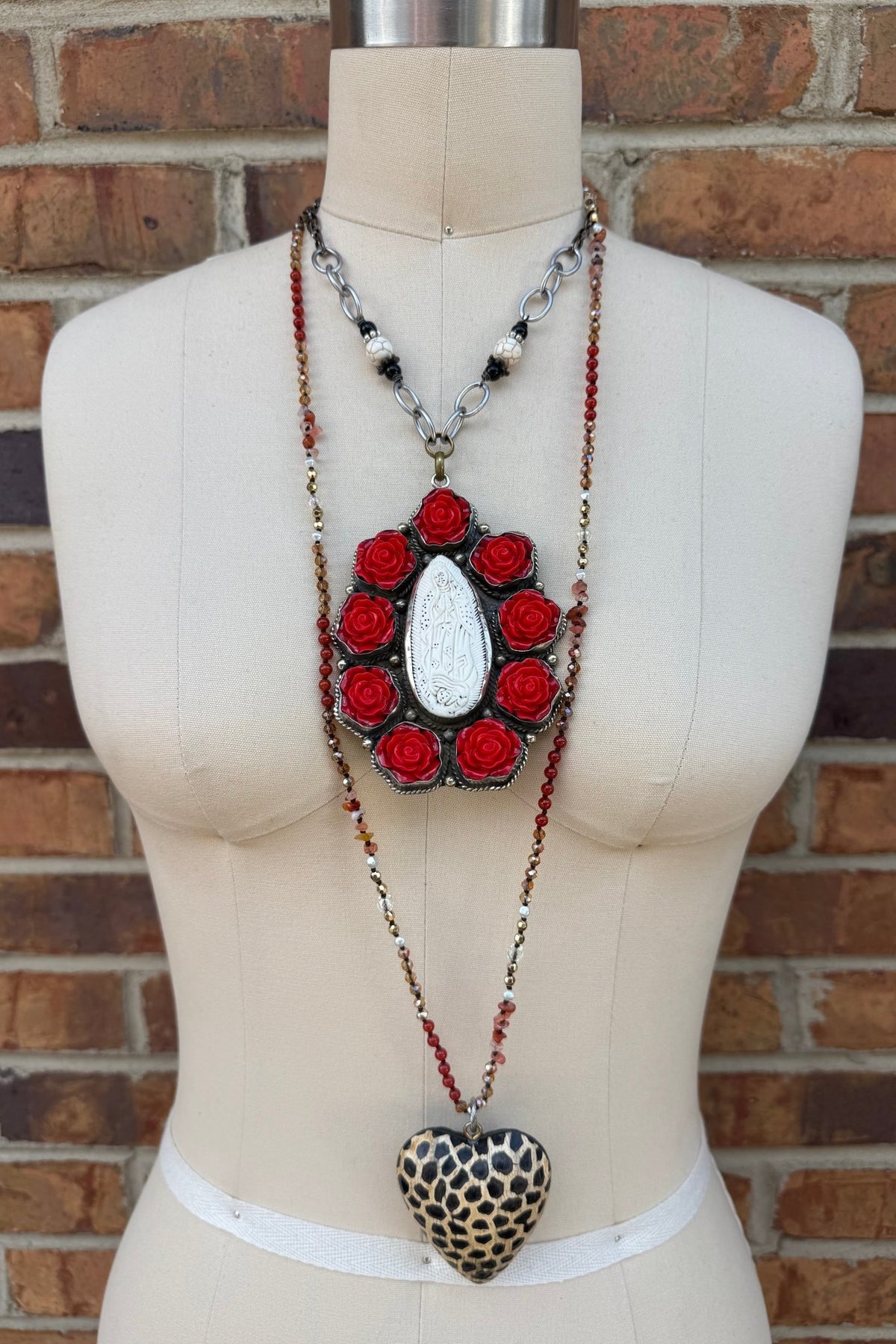 Mary in Roses Necklace - ivyandlavyboutique ivyandlavyboutique