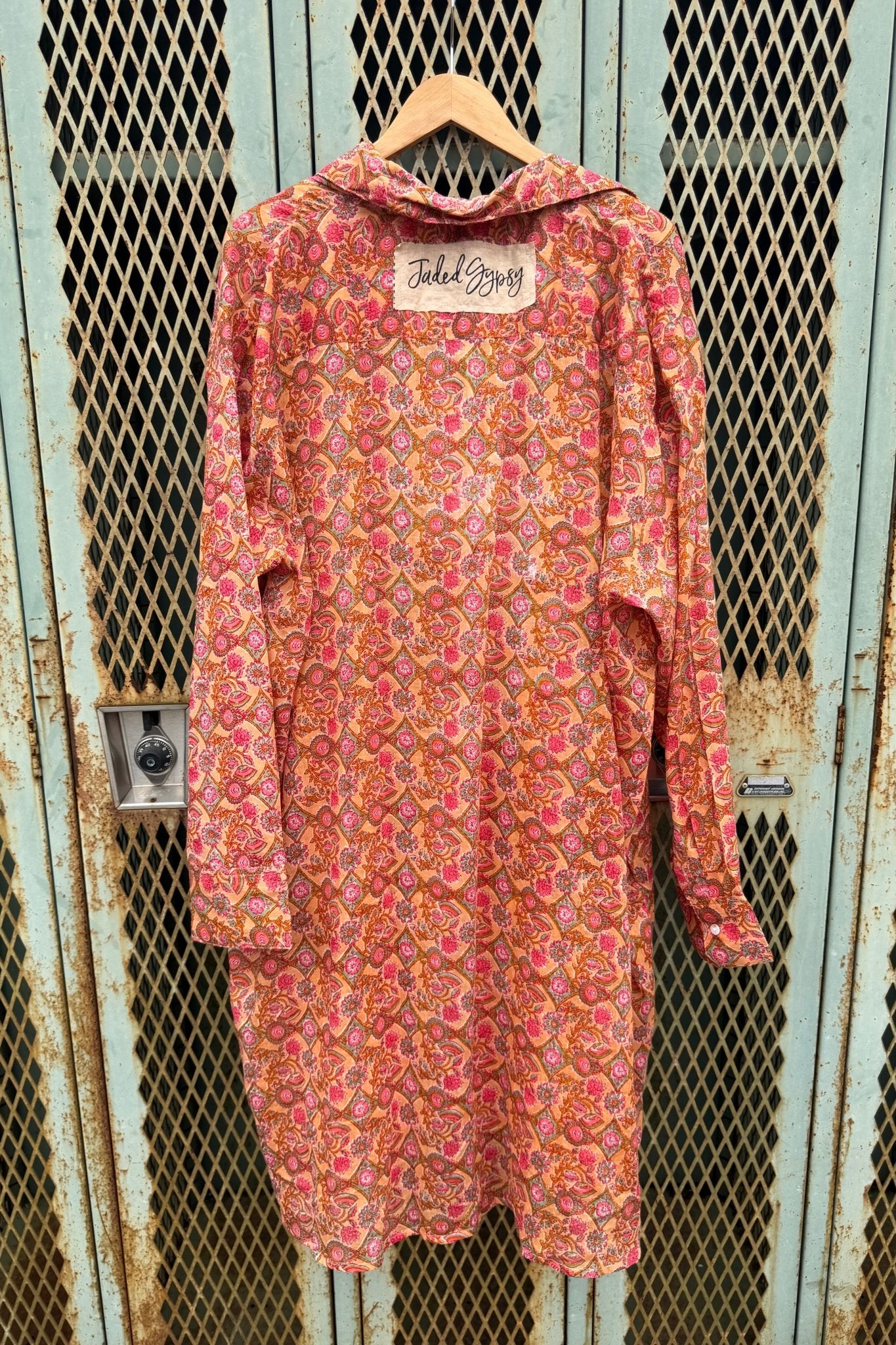 Meadow Strolls Duster in Peach Floral - ivyandlavyboutique Jaded Gypsy