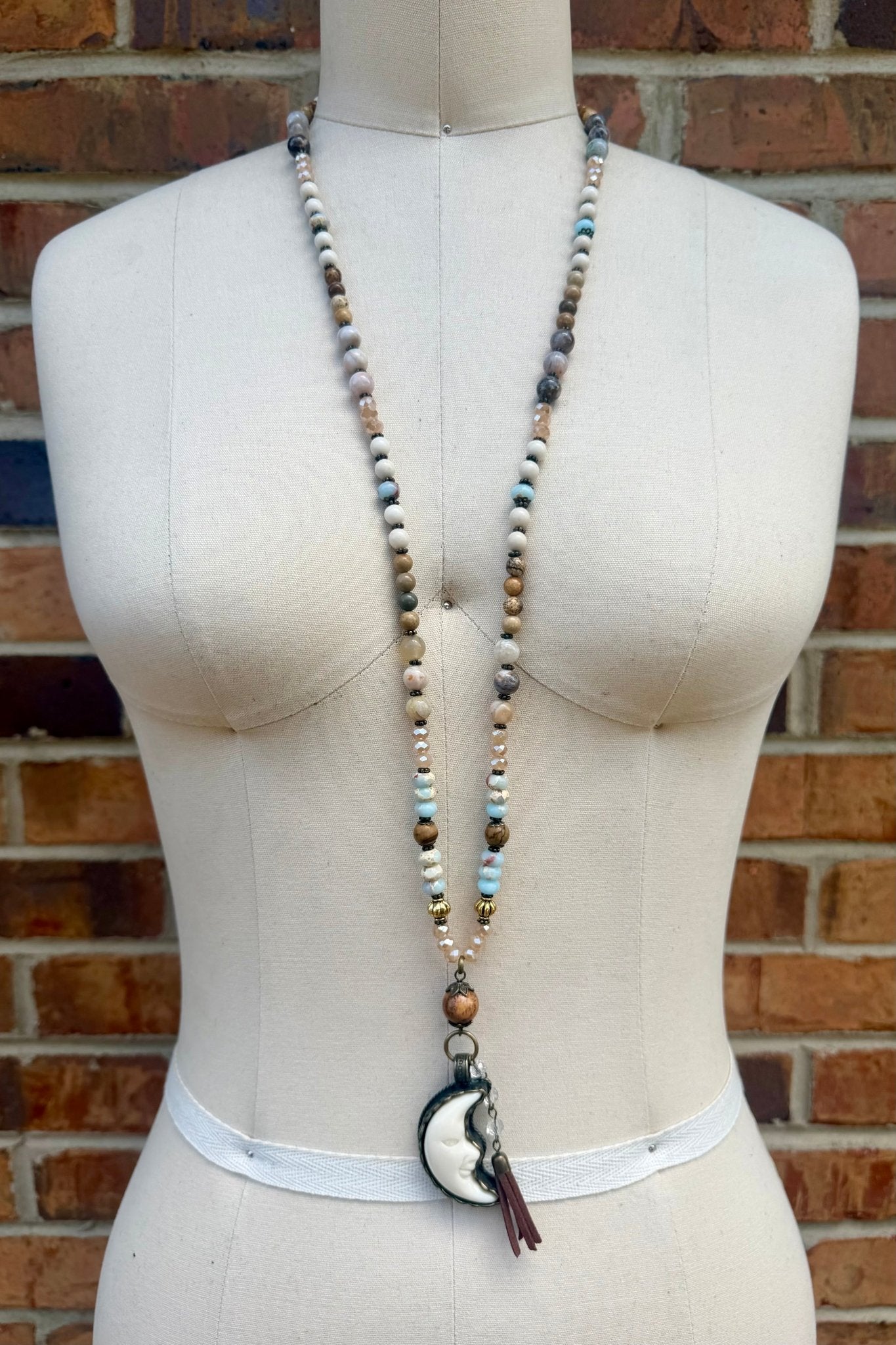 Moon or Star Beaded Necklace - ivyandlavyboutique ivyandlavyboutique