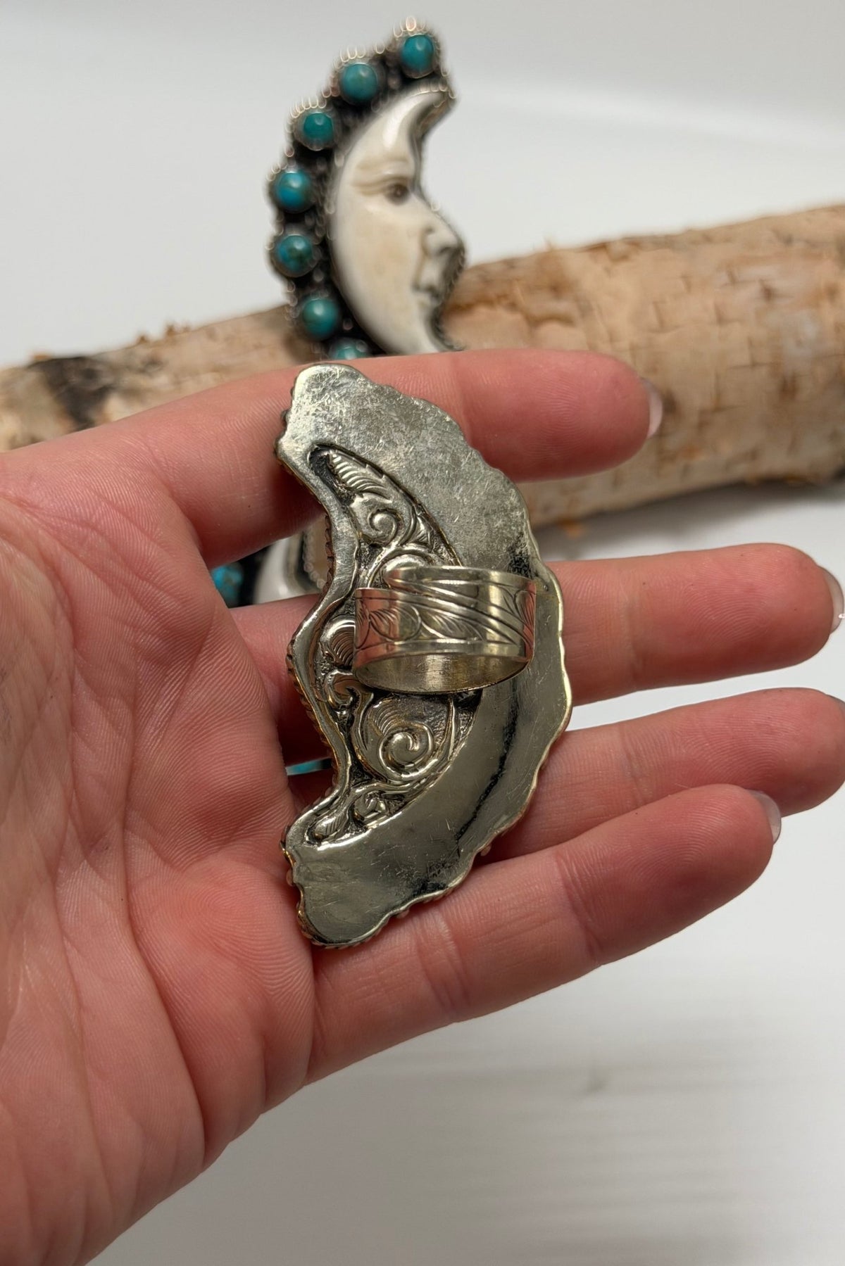 Moonlight Carved SM Turquoise Ring - ivyandlavyboutique ivyandlavyboutique