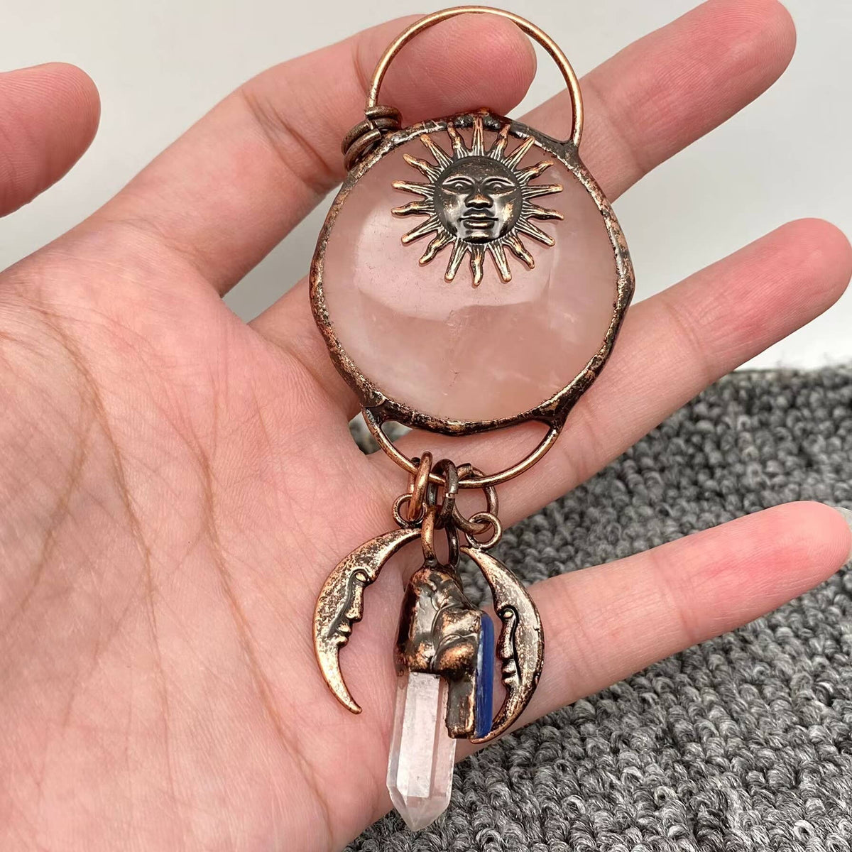 Natural Stone Crystal Sun God Moon Craft Charm - CS - ivyandlavyboutique Mio Queena