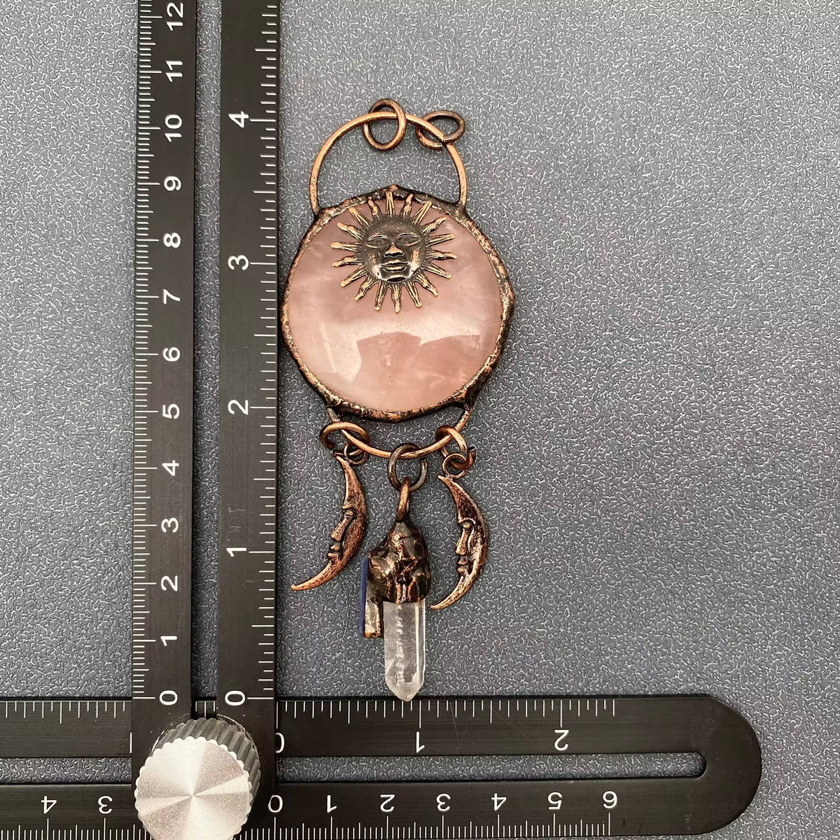Natural Stone Crystal Sun God Moon Craft Charm - CS - ivyandlavyboutique Mio Queena