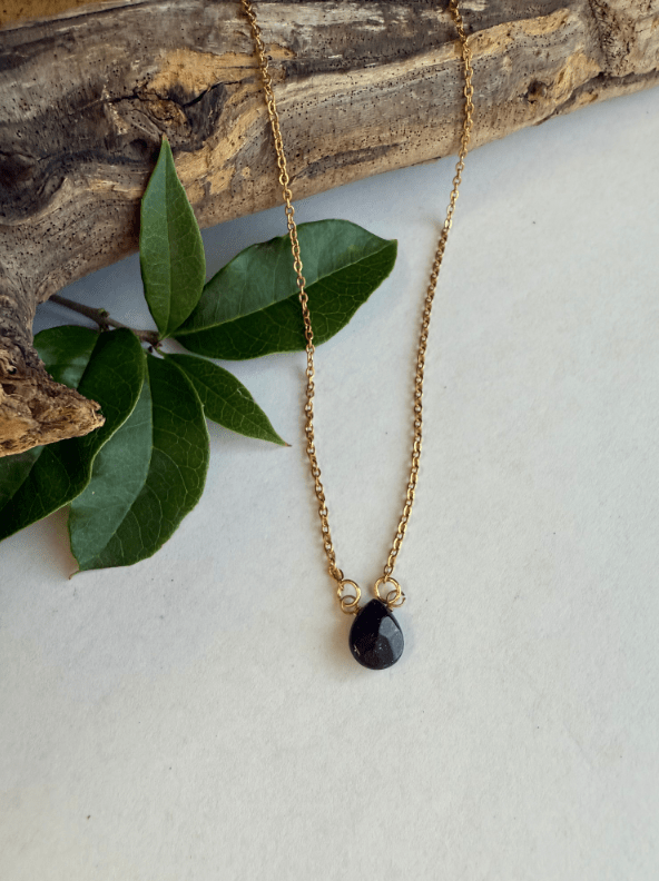 Onyx Teardrop Gold Necklace - ivyandlavyboutique Spirit Lala