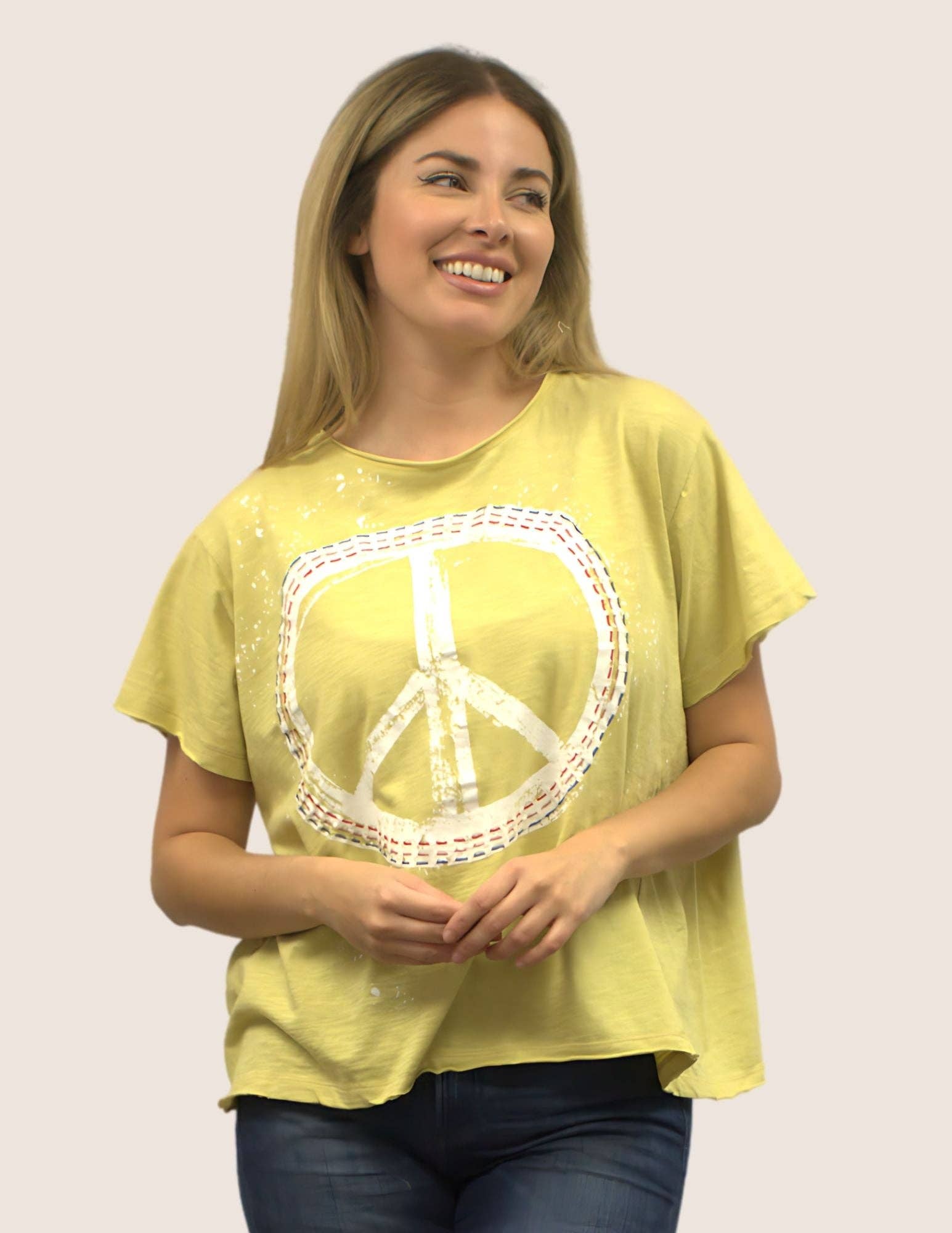PEACE TEE - ivyandlavyboutique Caite & Kyla