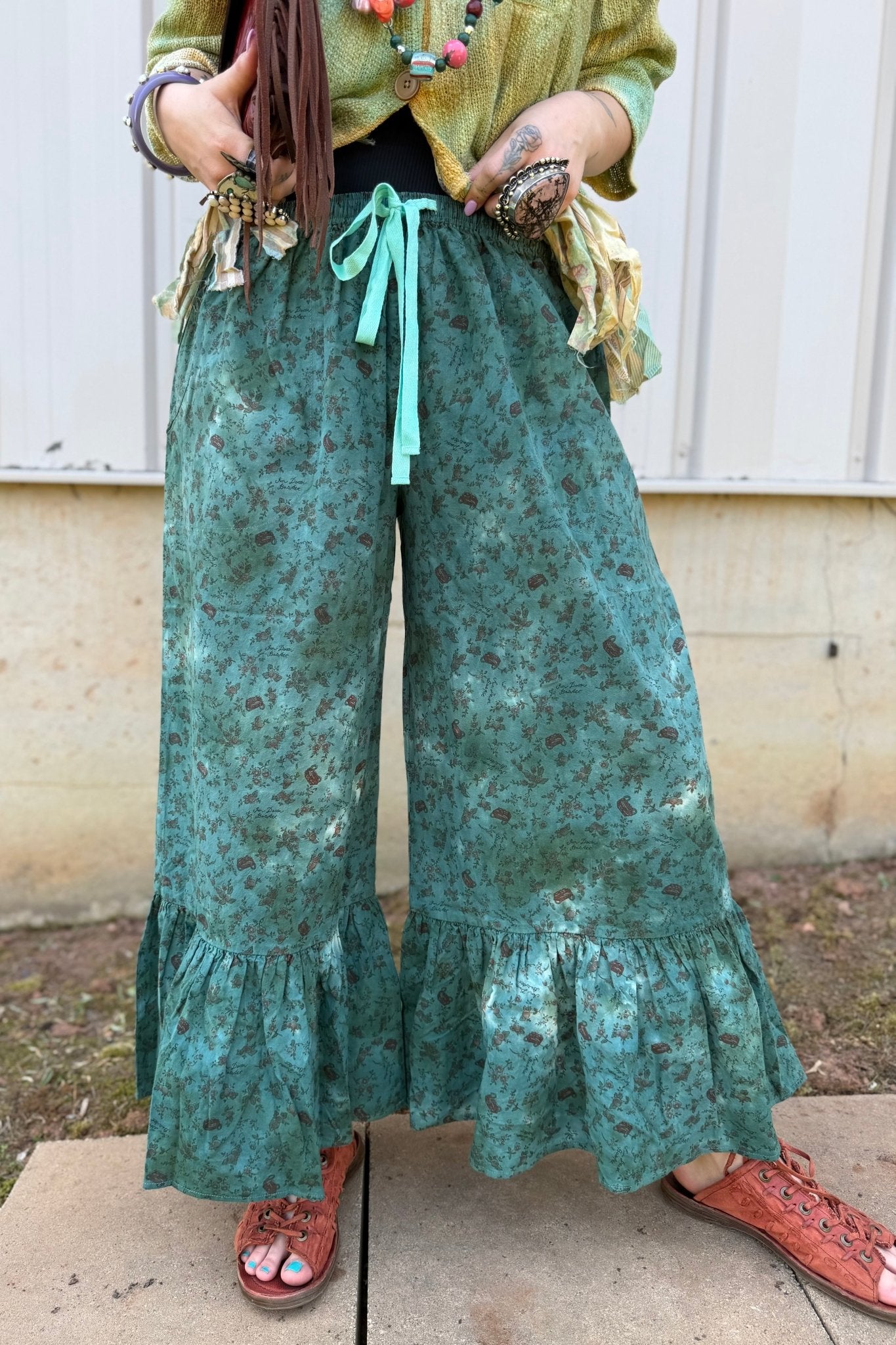 Petal Kiss Bloomers - ivyandlavyboutique Jaded Gypsy