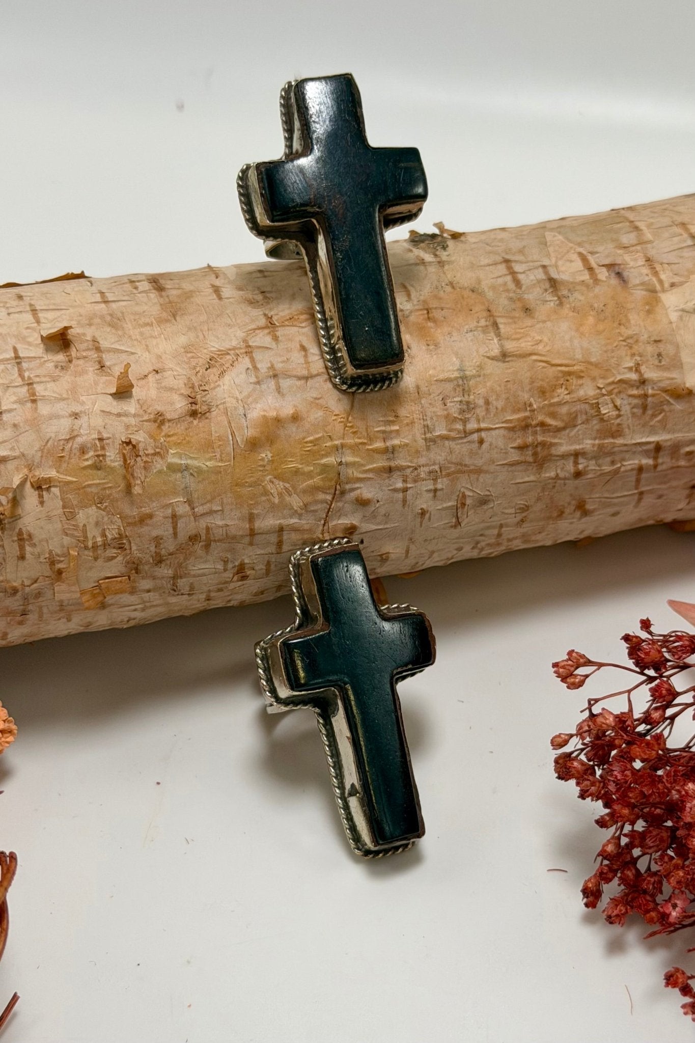 Plain Cross Ring in Brown - ivyandlavyboutique ivyandlavyboutique