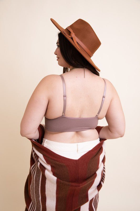 Plus Size Waistband Loop Lace Brami - ivyandlavyboutique Leto Accessories