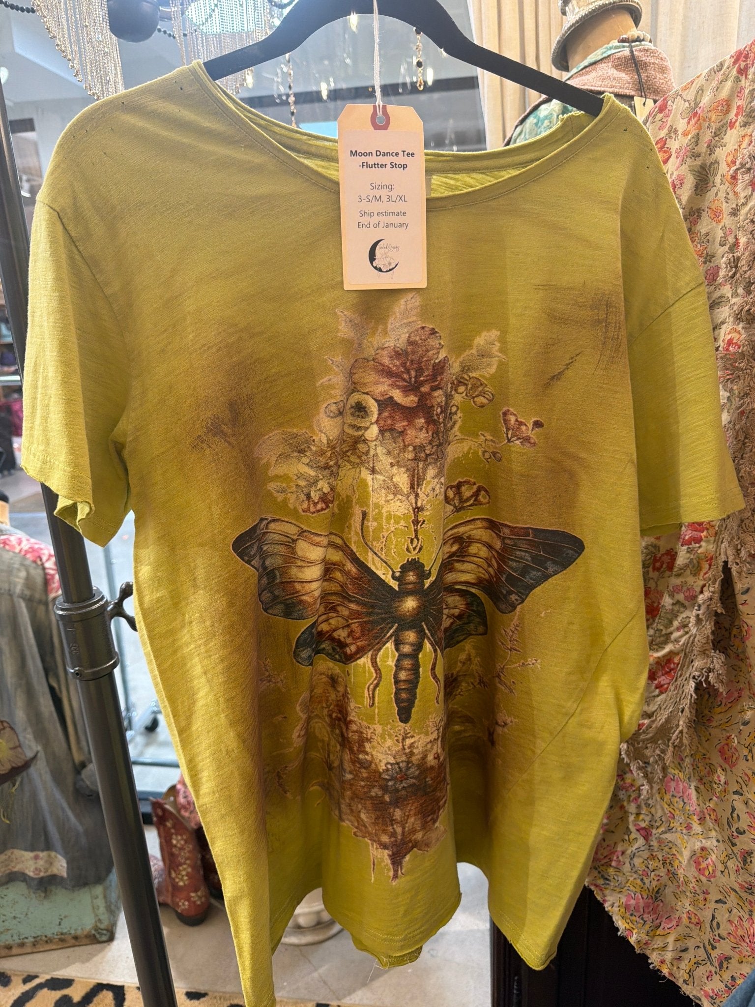 PREORDER Moon Dance Tee in Flutter Stop - ivyandlavyboutique ivyandlavyboutique