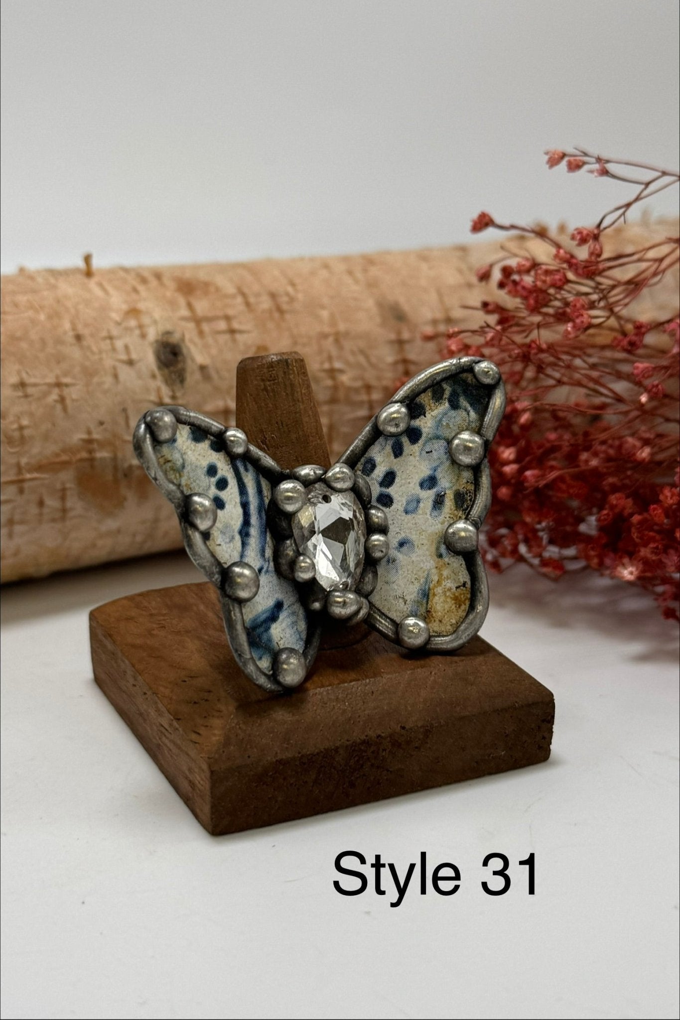 Pretty Butterfly Recycled Ring - ivyandlavyboutique ivyandlavyboutique