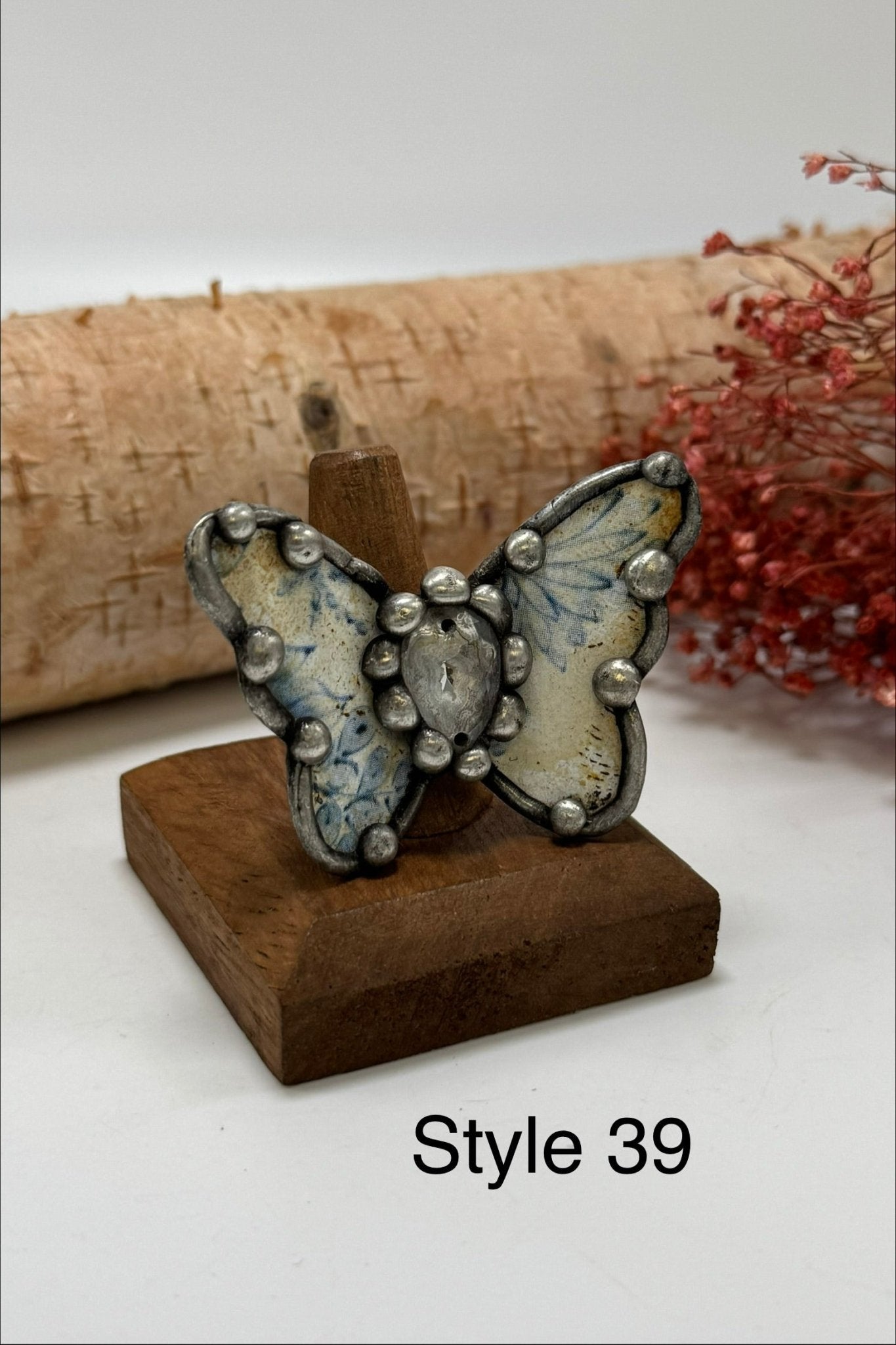 Pretty Butterfly Recycled Ring - ivyandlavyboutique ivyandlavyboutique