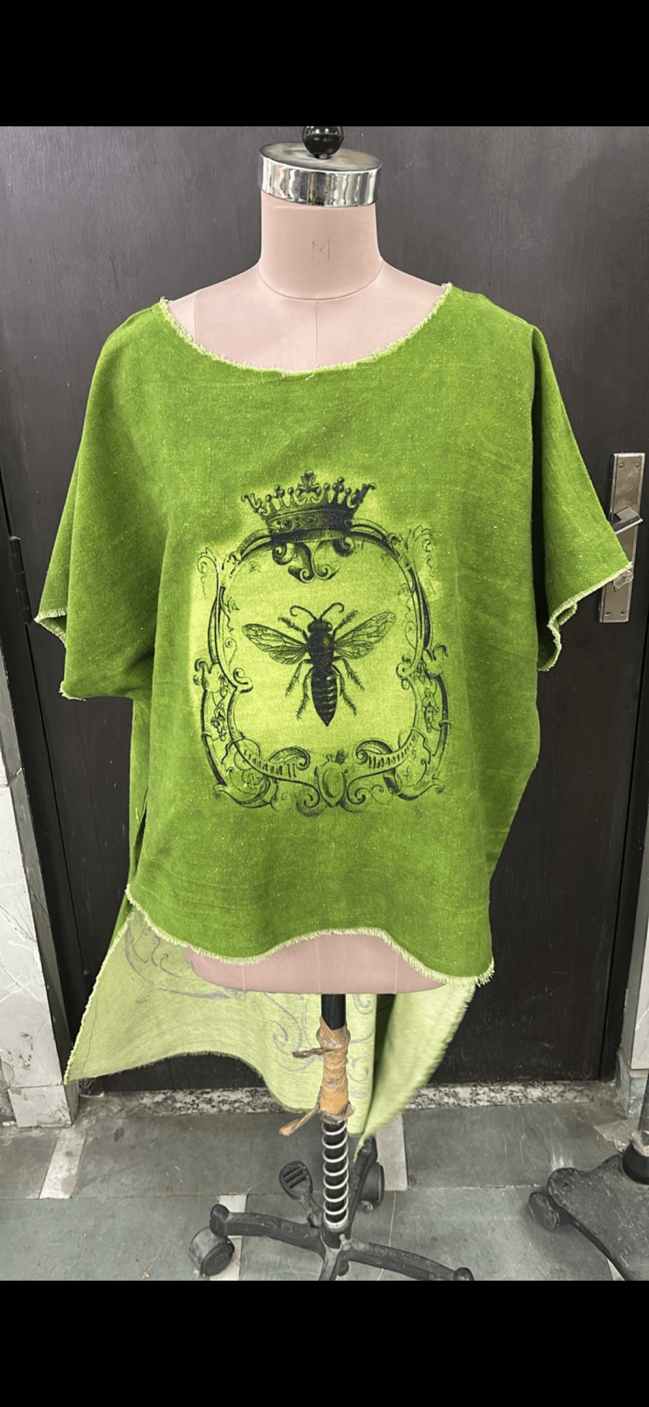Queen Bee Hi Low - ivyandlavyboutique I LOVE LINEN