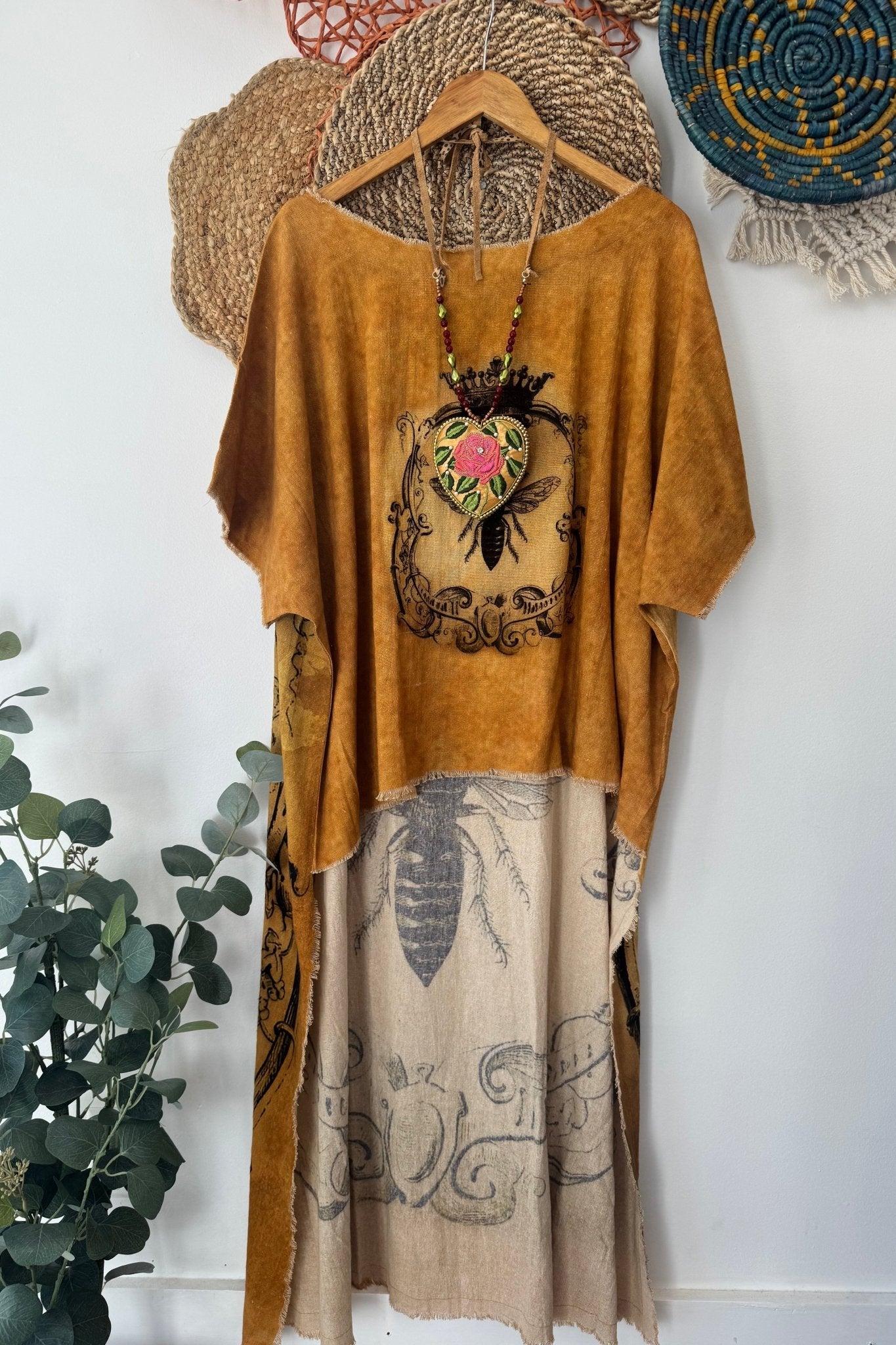 Queen Bee Hi Low - ivyandlavyboutique I LOVE LINEN