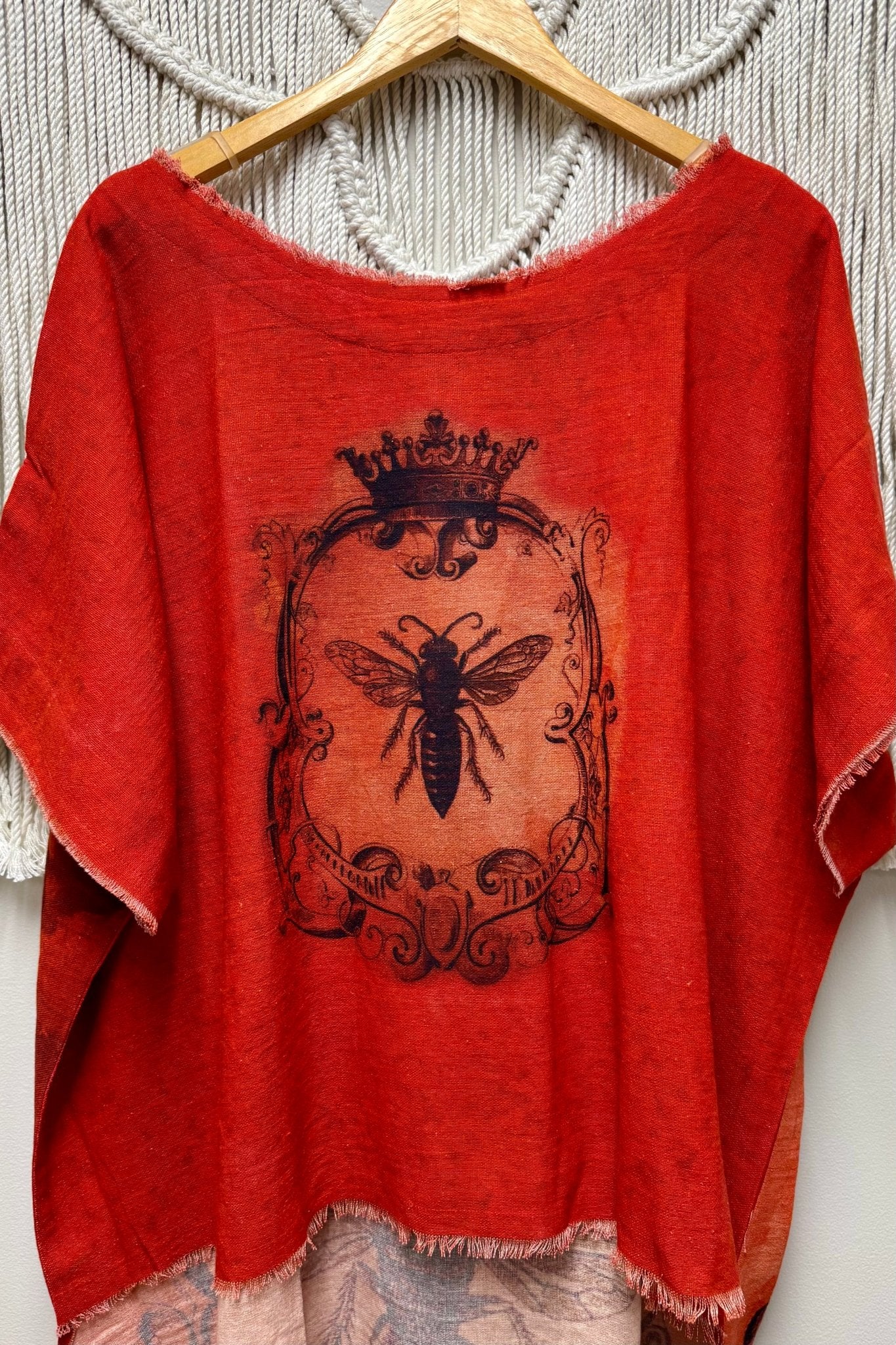 Red Buzzing Around Bee Hi Lo - ivyandlavyboutique I LOVE LINEN