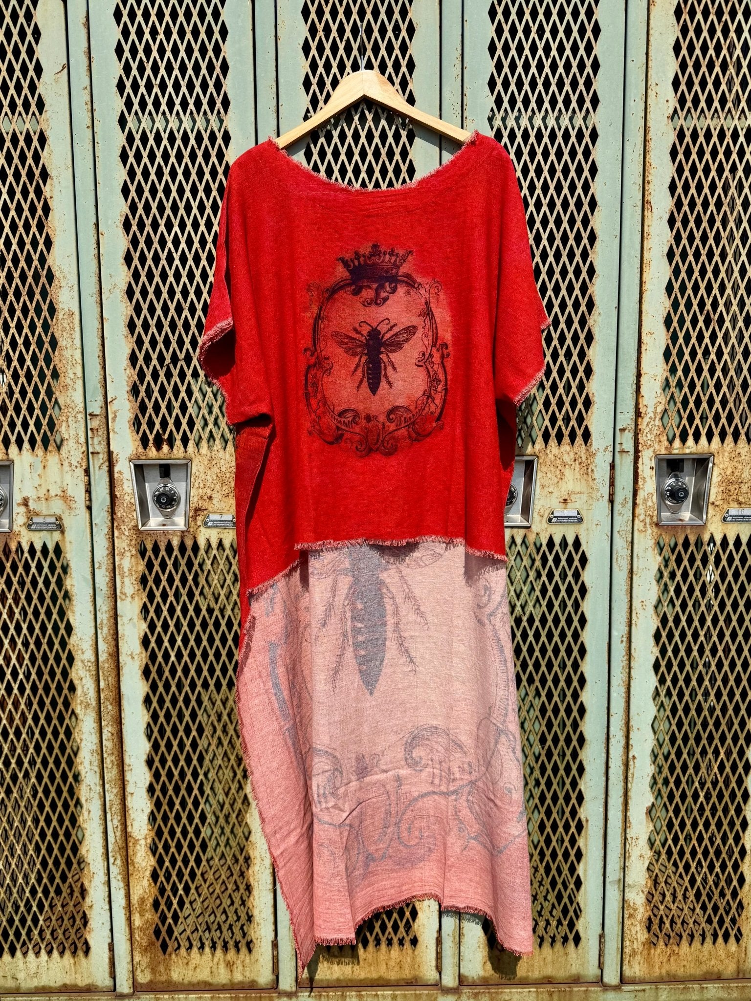 Red Buzzing Around Bee Hi Lo - ivyandlavyboutique I LOVE LINEN