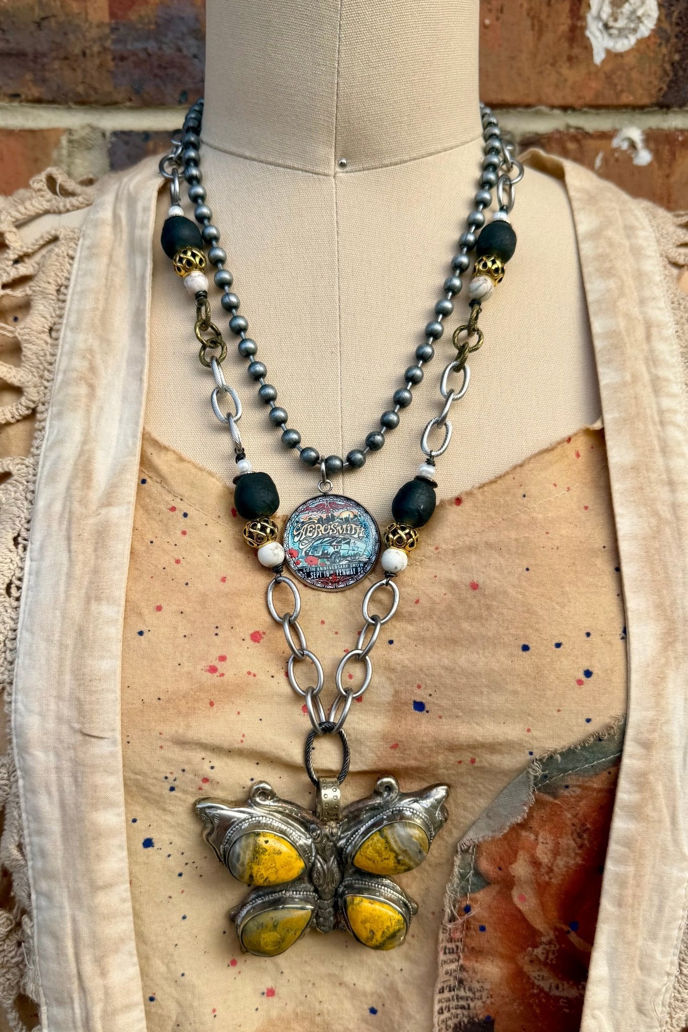 Retro Vintage Art Necklace - ivyandlavyboutique ivyandlavyboutique