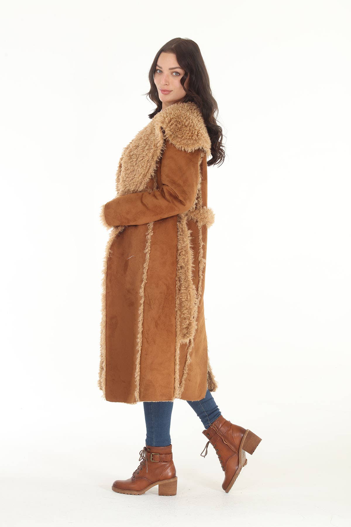 Reversible Faux & Suede Shearling Coat in nCamel - ivyandlavyboutique Paparazzi