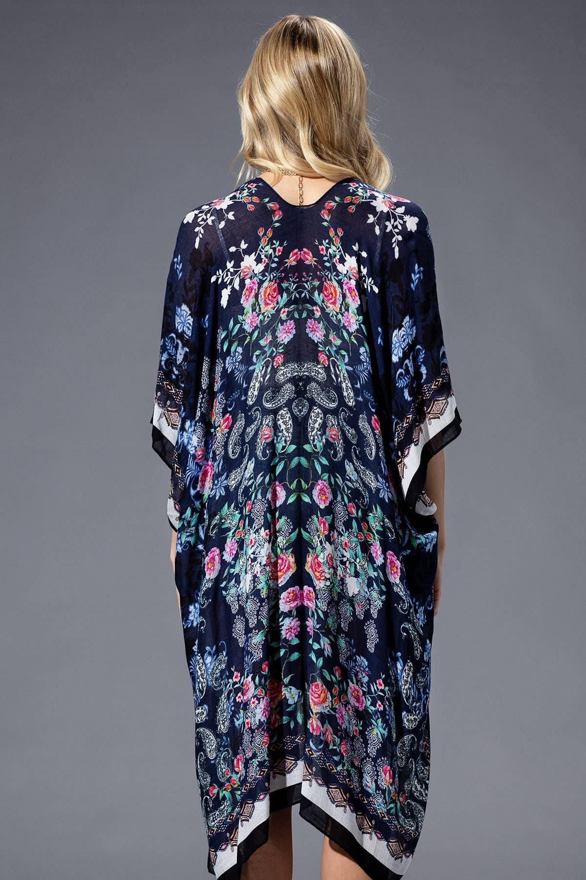 Rose Paisley Kimono - ivyandlavyboutique Urbanista