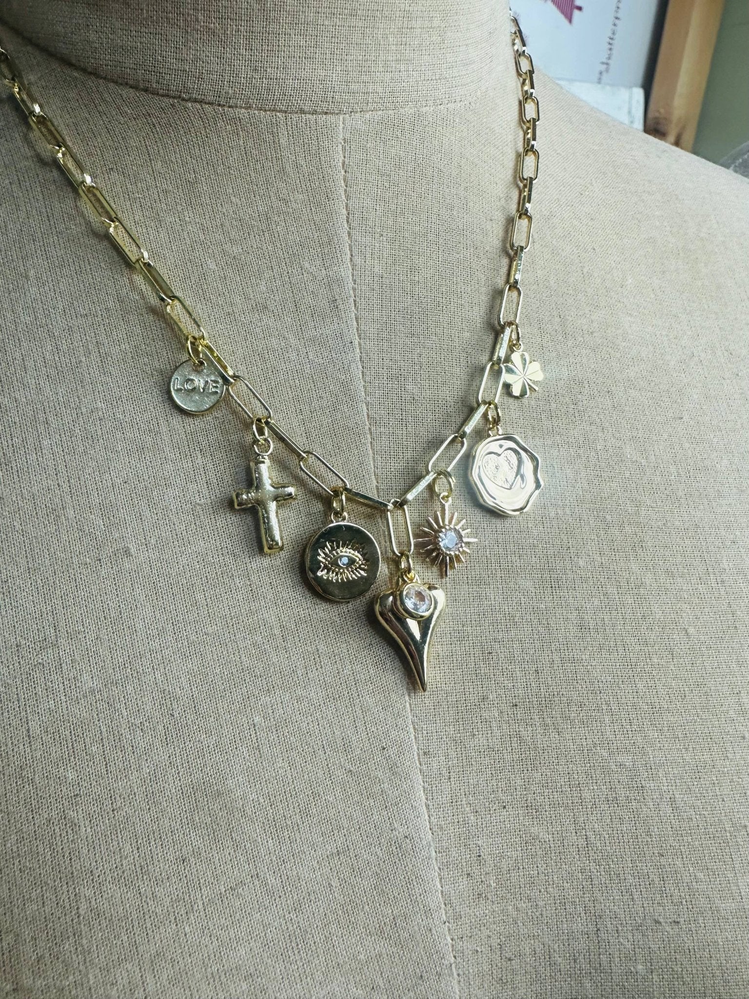 Sale - Heart of My Eye - Neck - ivyandlavyboutique Scooples Jewelry