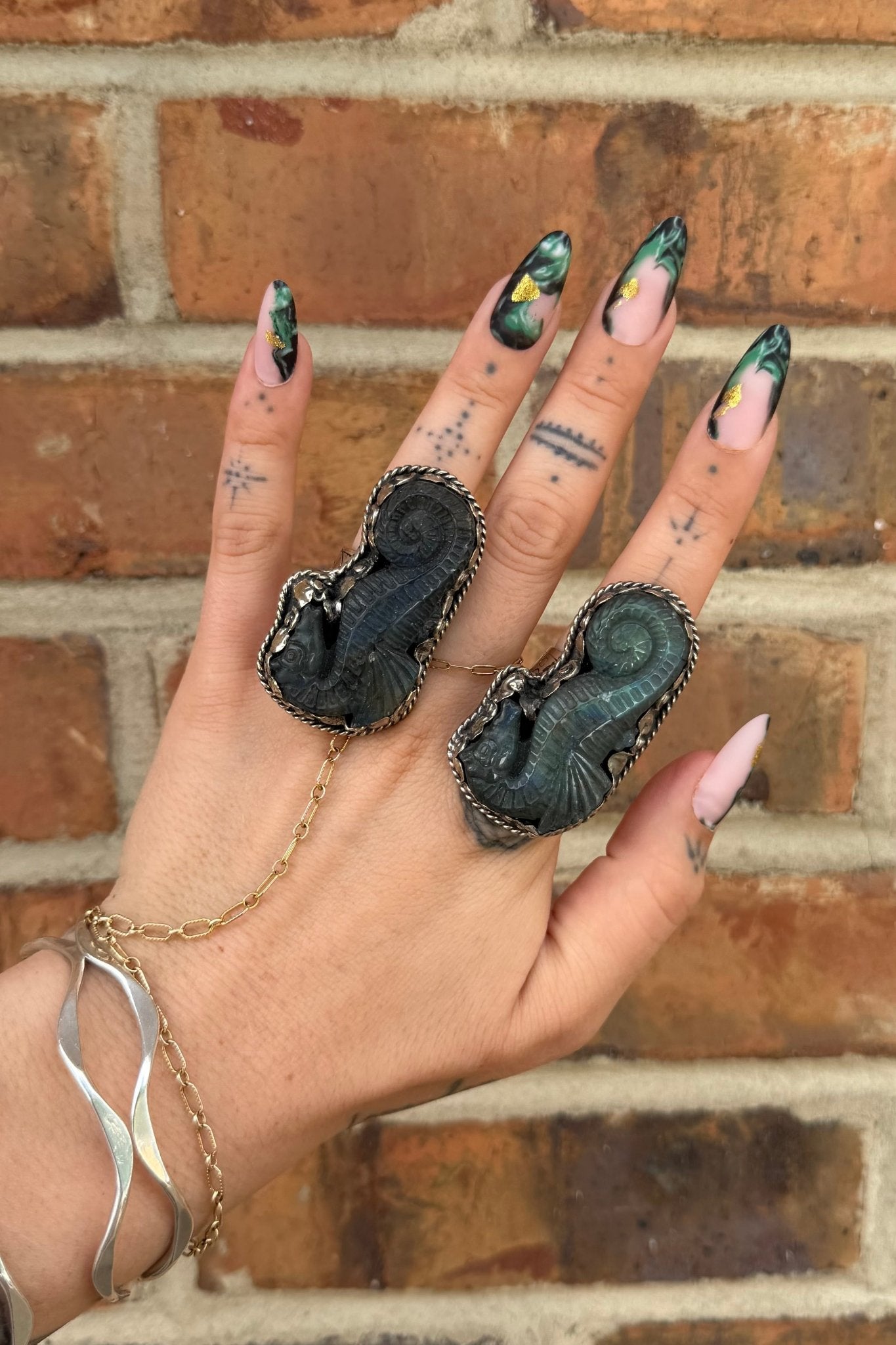 Seahorse Ring in Labradorite - ivyandlavyboutique ivyandlavyboutique