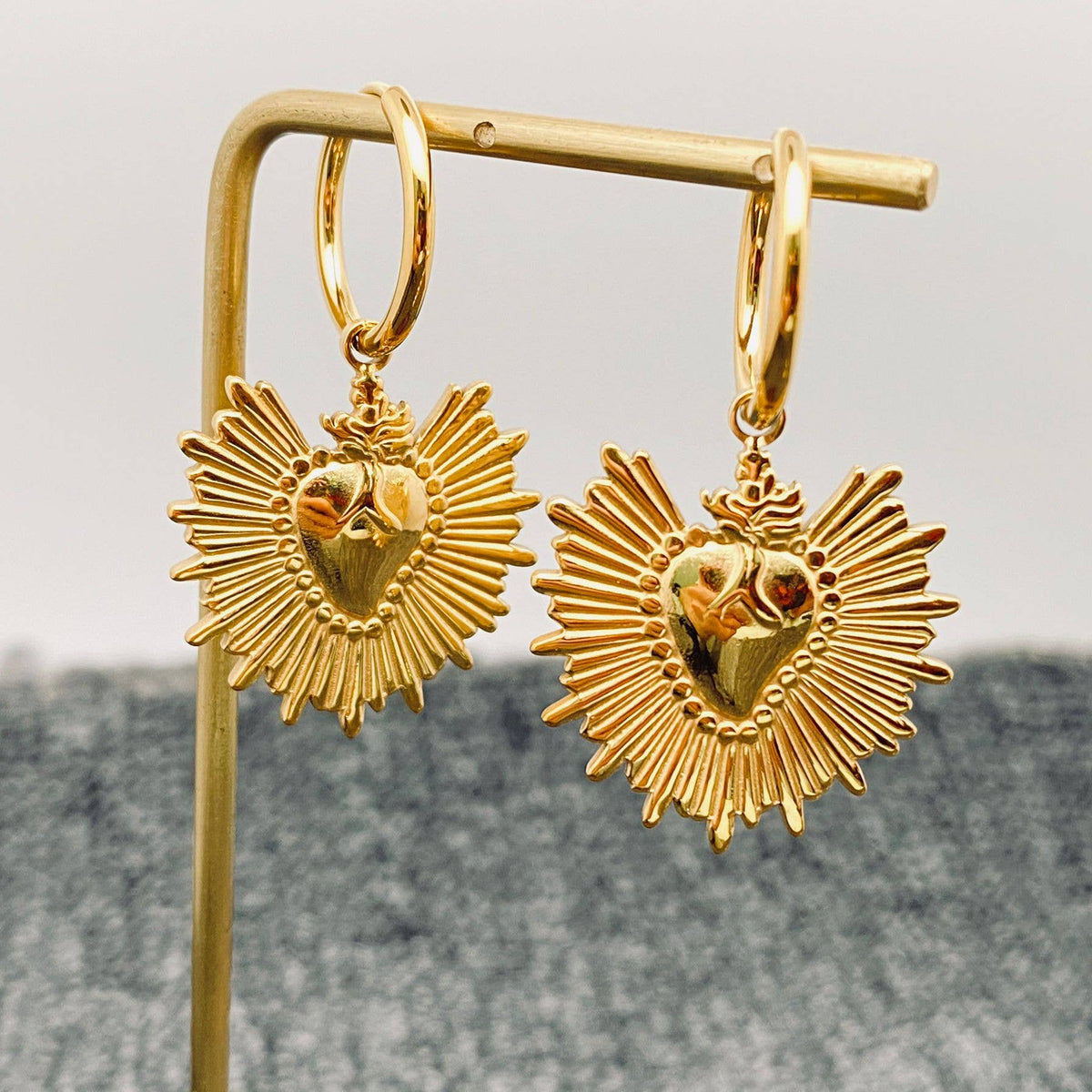 Shine Heart 18K Gilded Stainless Steel Huggie Earrings - FGS - ivyandlavyboutique Mio Queena