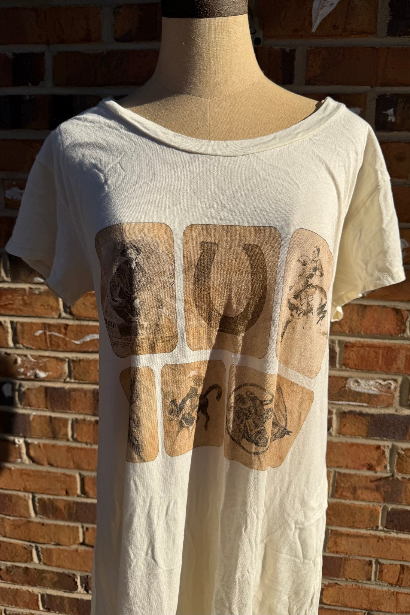 Short Sleeve A - Line T-Shirt Dress - Longhorn - ivyandlavyboutique LeParisPetit by I Love Linen