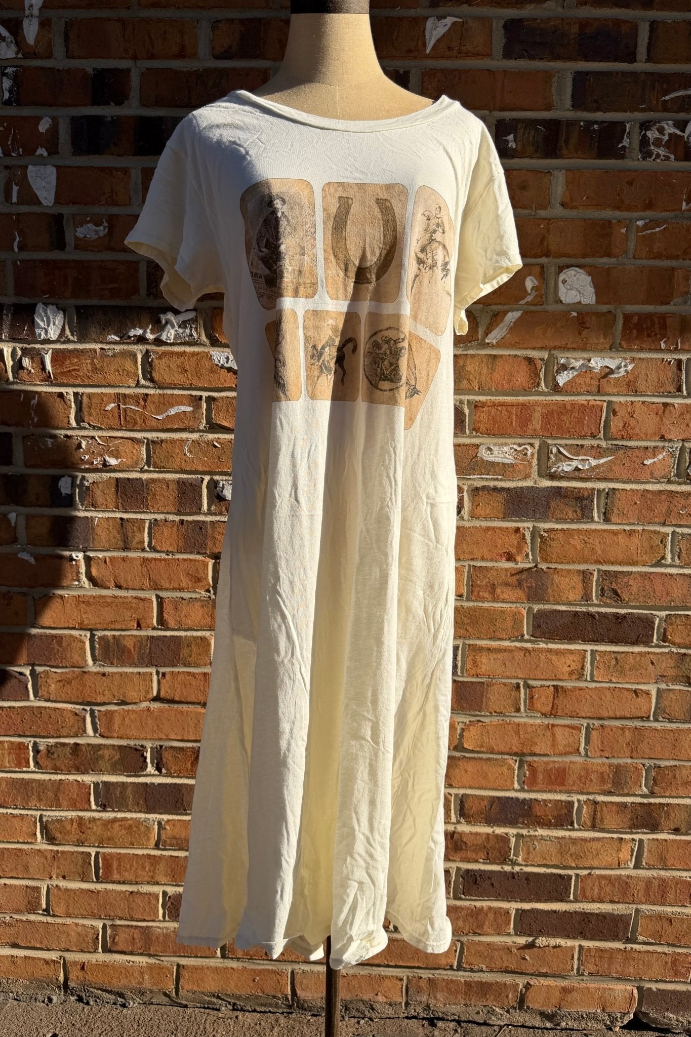 Short Sleeve A - Line T-Shirt Dress - Longhorn - ivyandlavyboutique LeParisPetit by I Love Linen