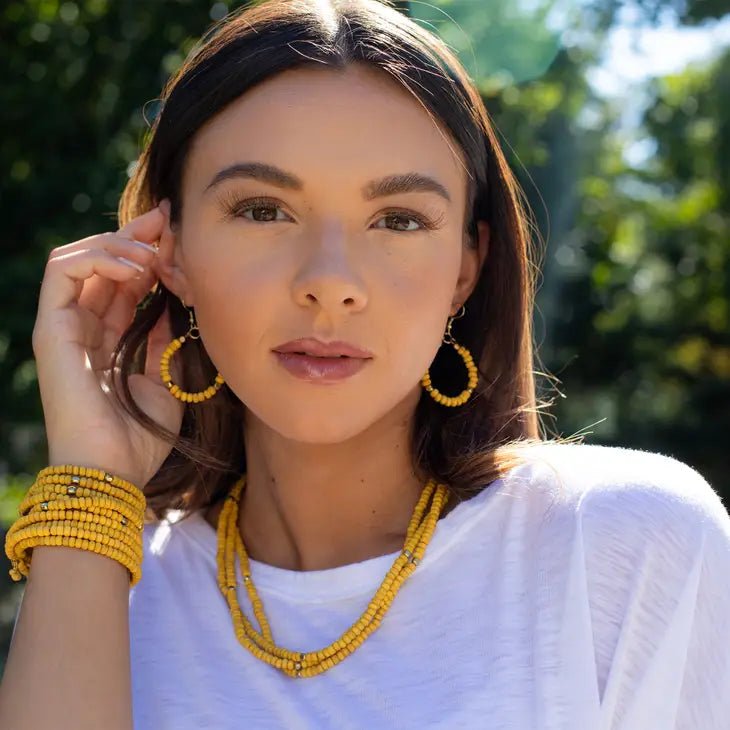 Shorty Chromatic Hues Sachi Triple Strand Layering Necklace - ivyandlavyboutique Anju Jewelry