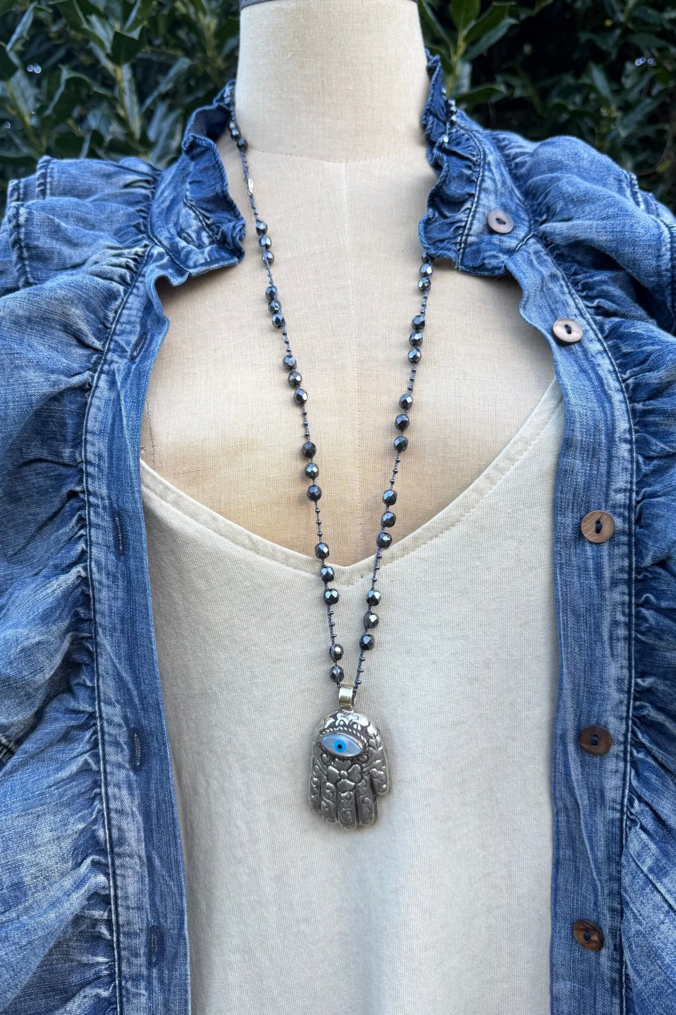 Silver Hamsa Hand Necklace on Knotted Gemstone Chain - ivyandlavyboutique ivyandlavyboutique