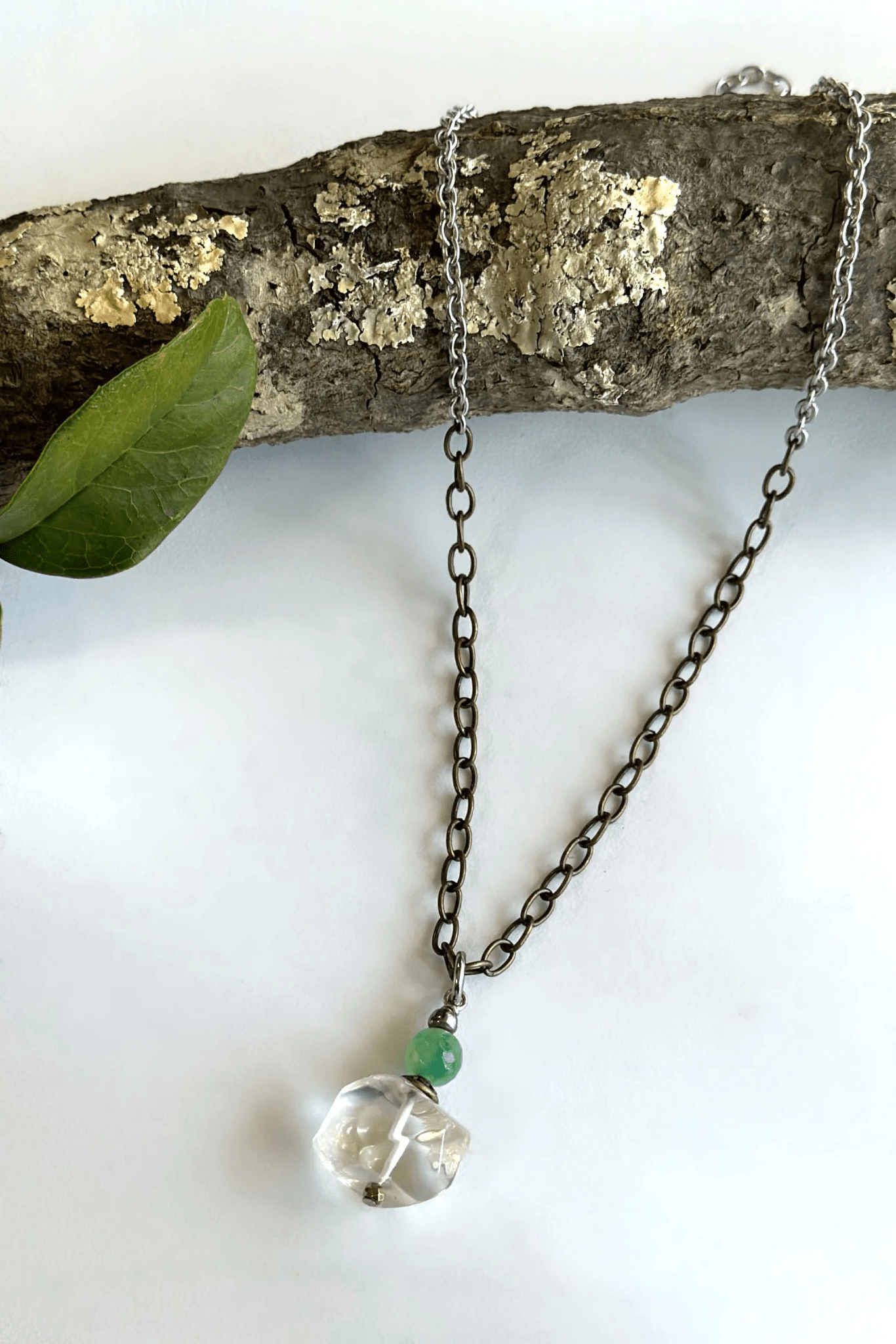 Simple Brass Necklace in Green - ivyandlavyboutique Spirit Lala