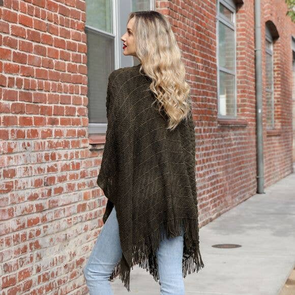 Soft Diagonal Knit Tassel Trim Ruana: Olive - ivyandlavyboutique Leto Accessories