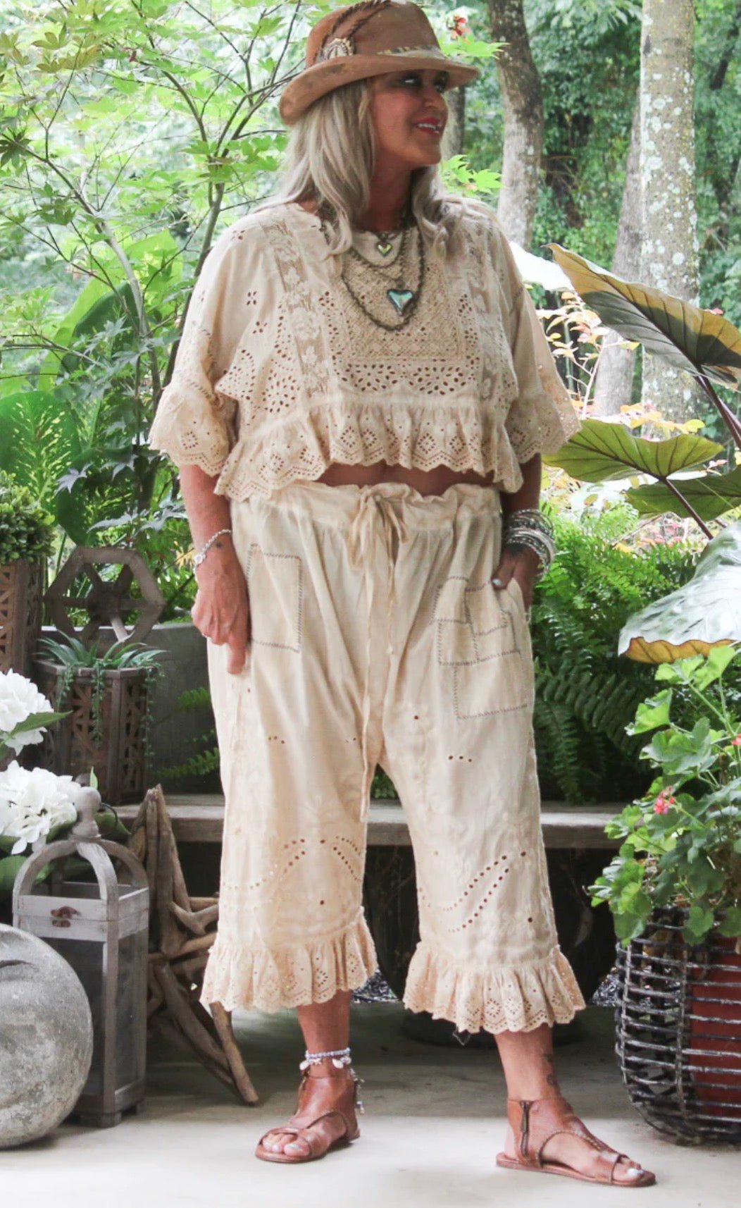 Softly Worn Eyelet Bloomers in Oatmeal - ivyandlavyboutique Jaded Gypsy