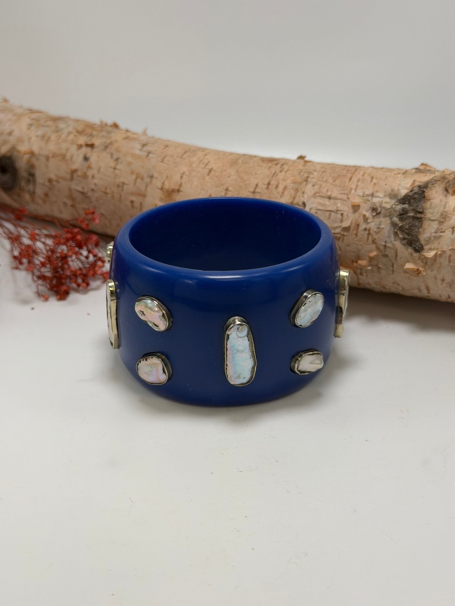 Statement Bangle w/ Gemstones - ivyandlavyboutique ivyandlavyboutique
