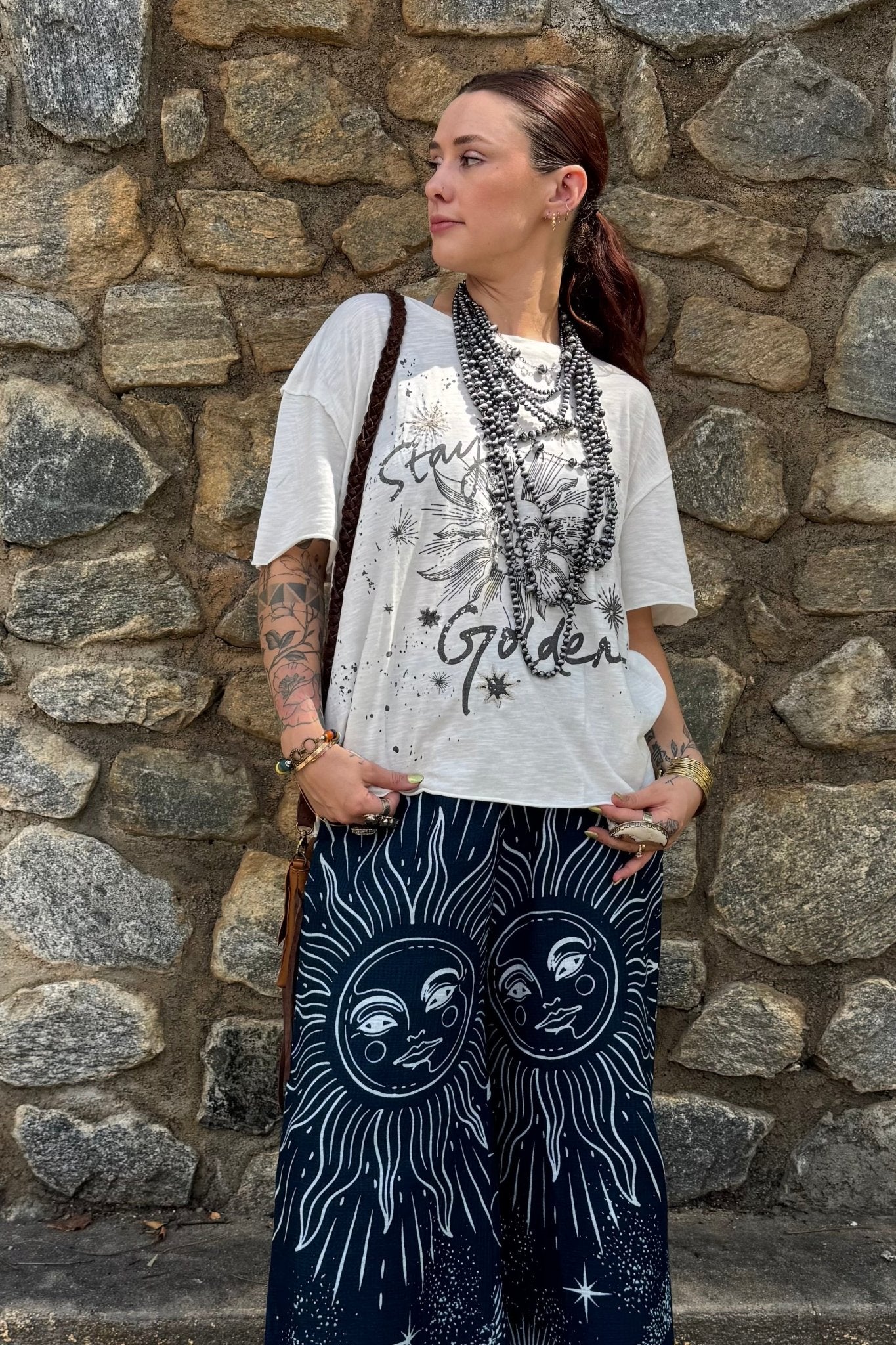 Stay Golden Tee - ivyandlavyboutique Caite & Kyla