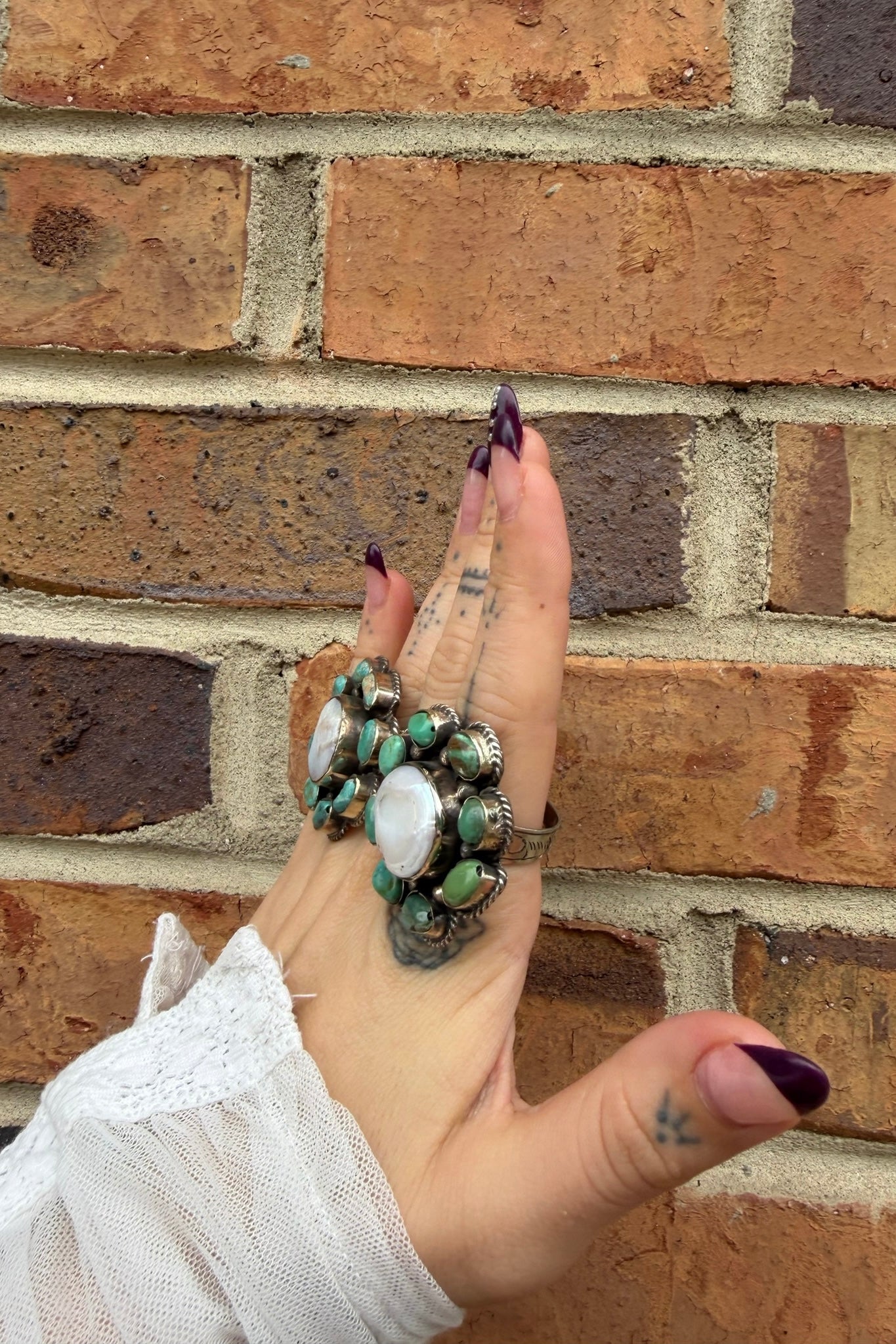 Stoned Flower - ivyandlavyboutique ivyandlavyboutique