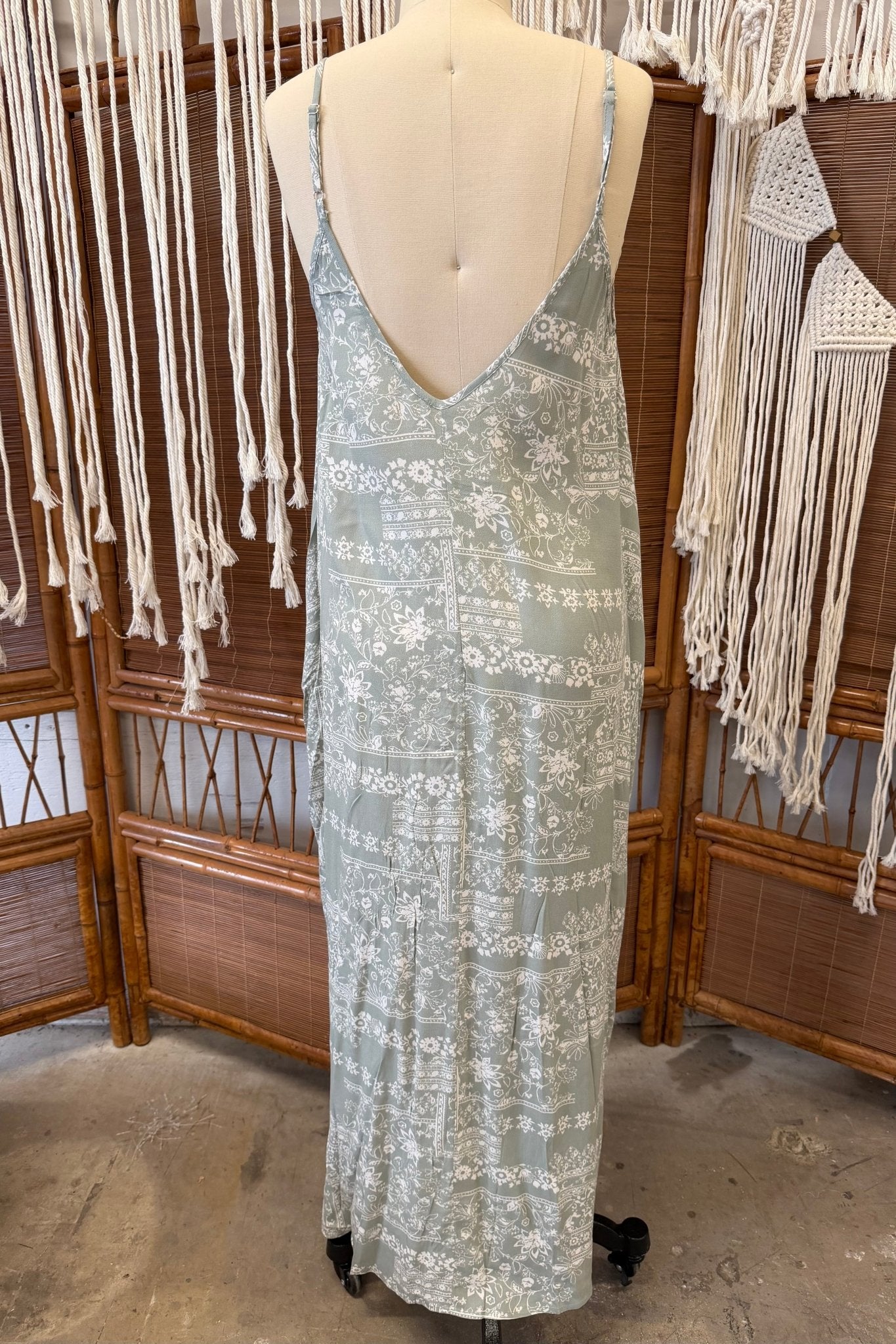 Summer Slip Dress SD311420 - ivyandlavyboutique Style rack