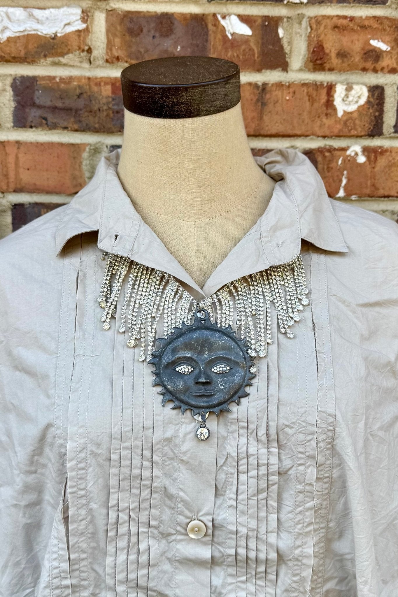 Sun in my Eye Shiny Collar Necklace - ivyandlavyboutique Art by Amy