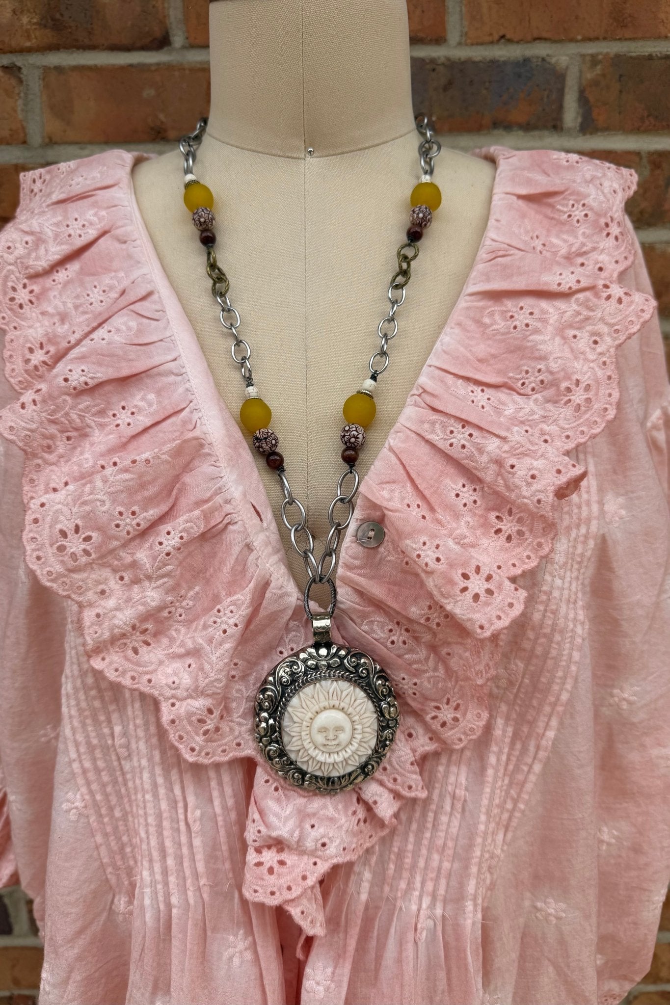 Sun is Shining Necklace - ivyandlavyboutique ivyandlavyboutique