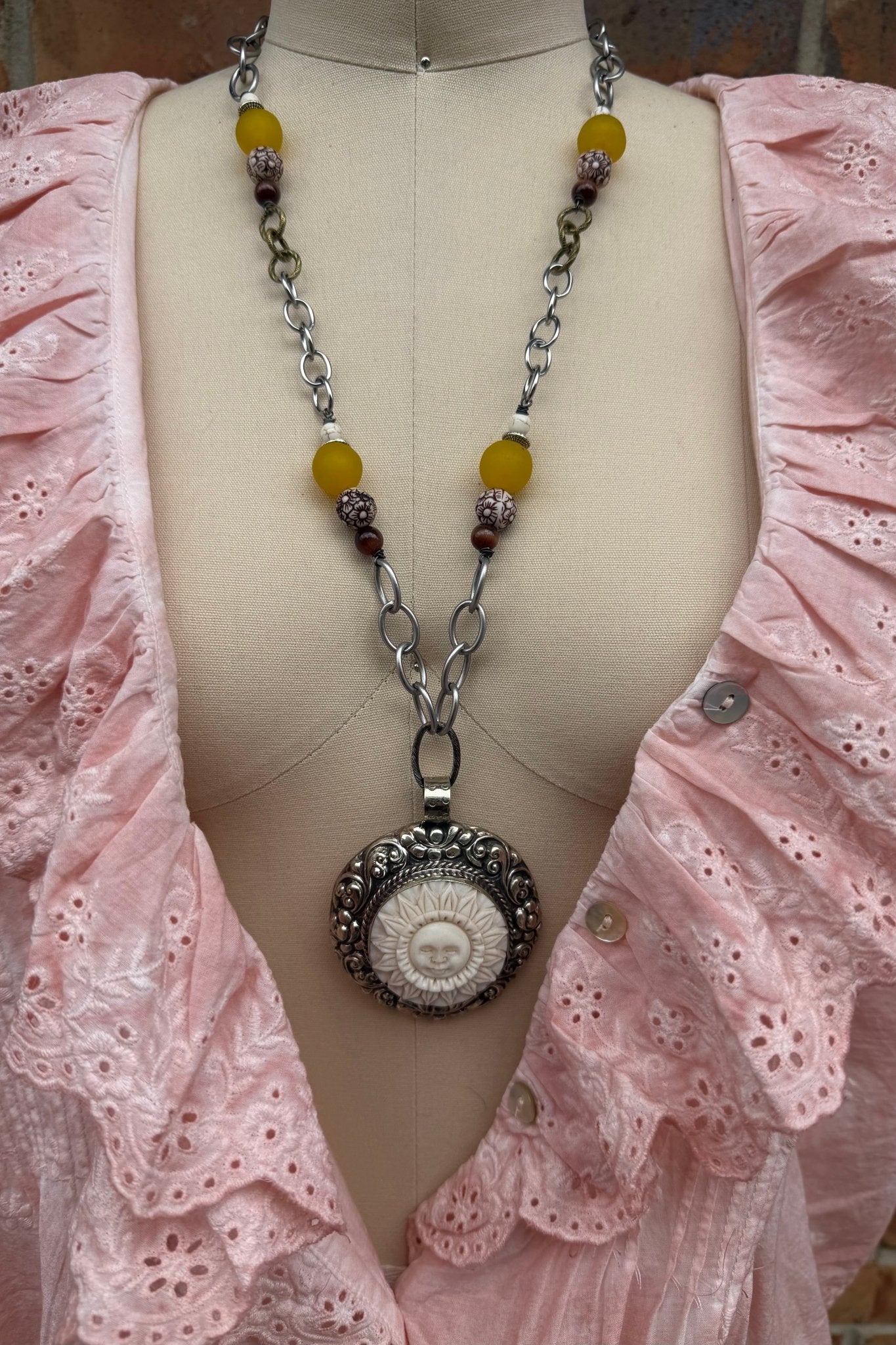 Sun is Shining Necklace - ivyandlavyboutique ivyandlavyboutique