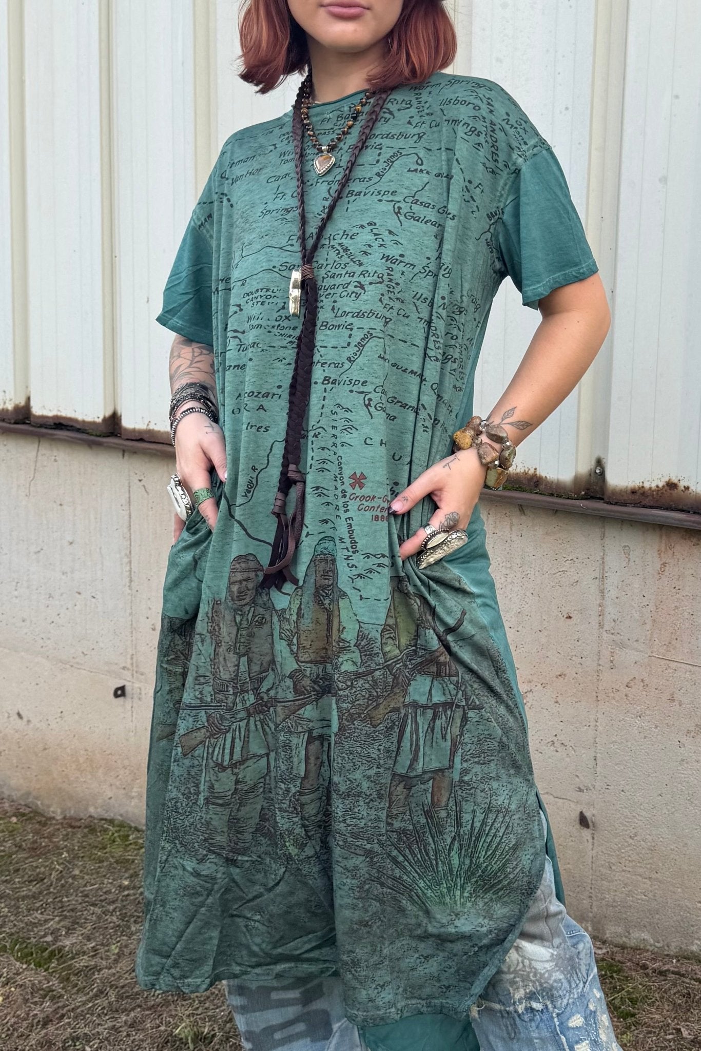 T-Shirt Dress with Map Print of Geronimo Conference - ivyandlavyboutique LeParisPetit by I Love Linen