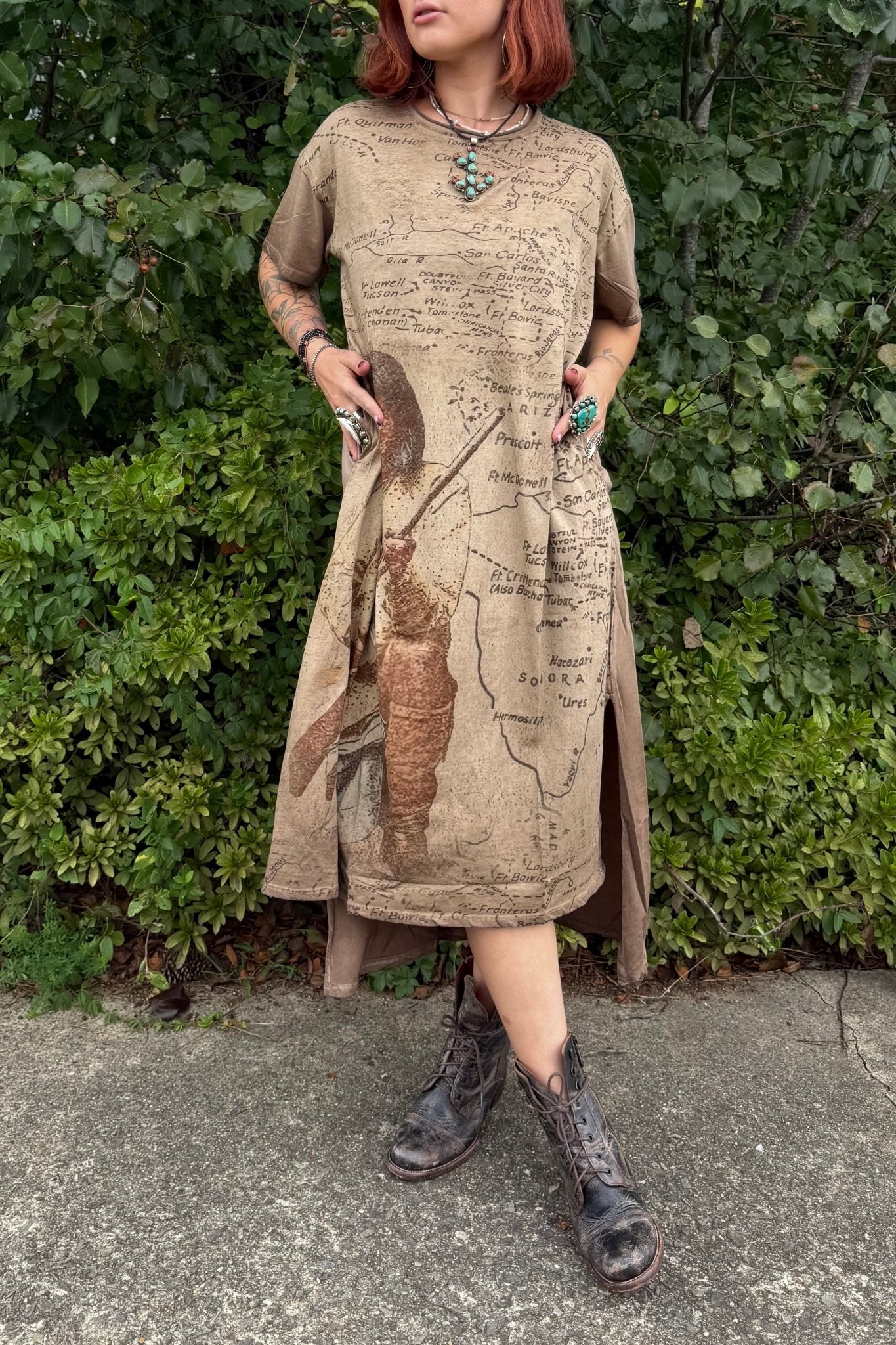 T-Shirt Dress with Print of Geronimo - ivyandlavyboutique LeParisPetit by I Love Linen