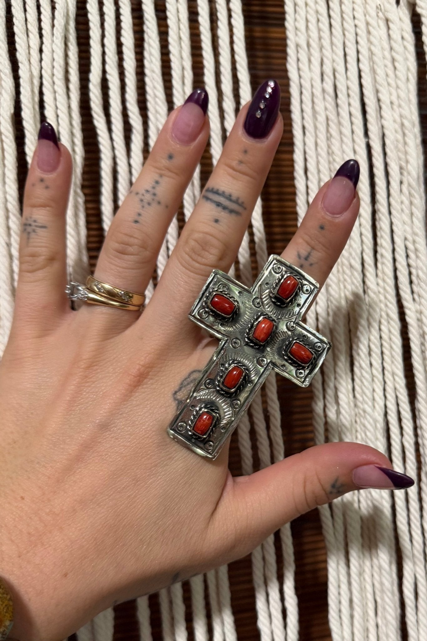 The Cross Ring w/ Carnelian - ivyandlavyboutique ivyandlavyboutique
