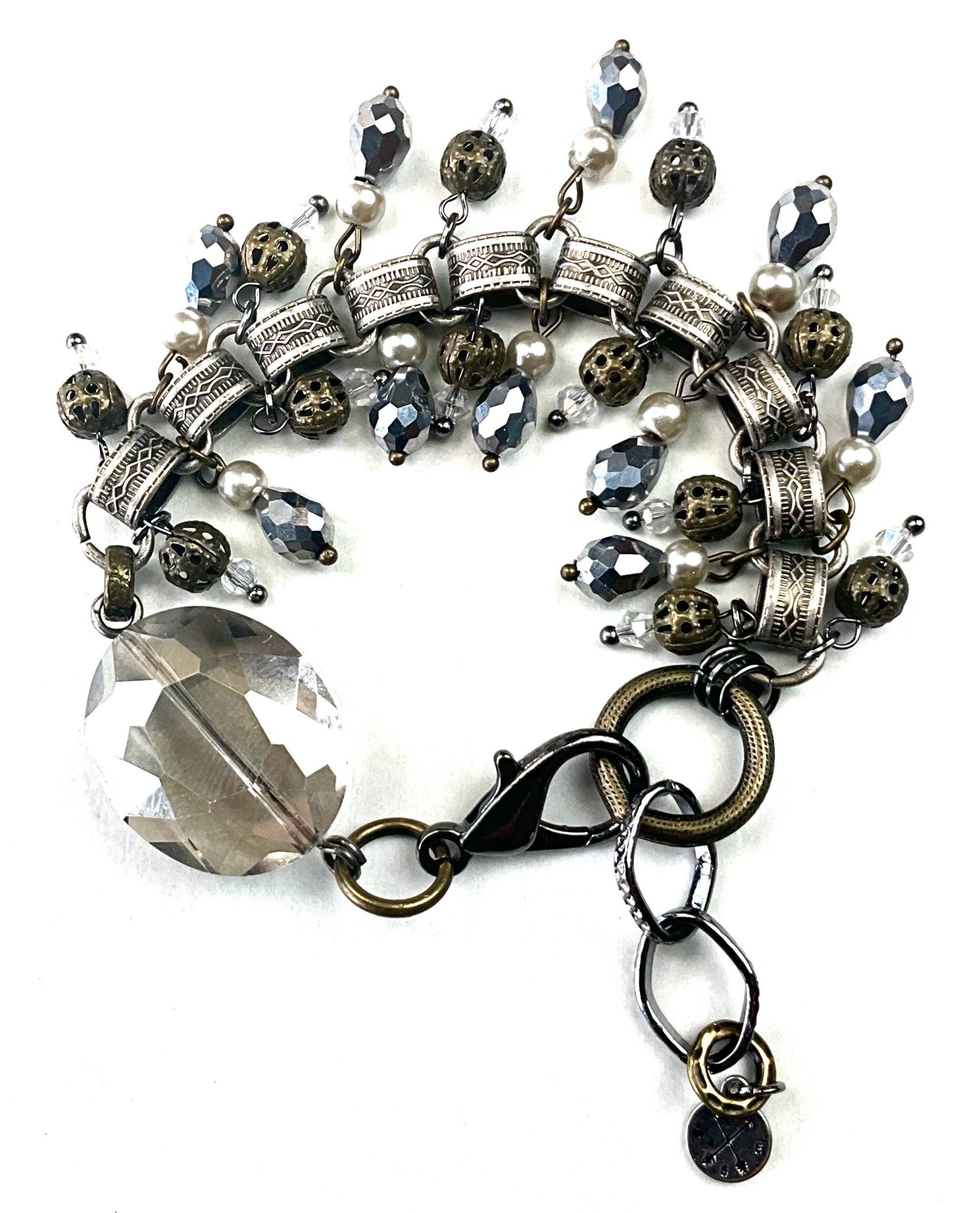 The Fancy Dangle Bracelet - ivyandlavyboutique Lost & Found Trading