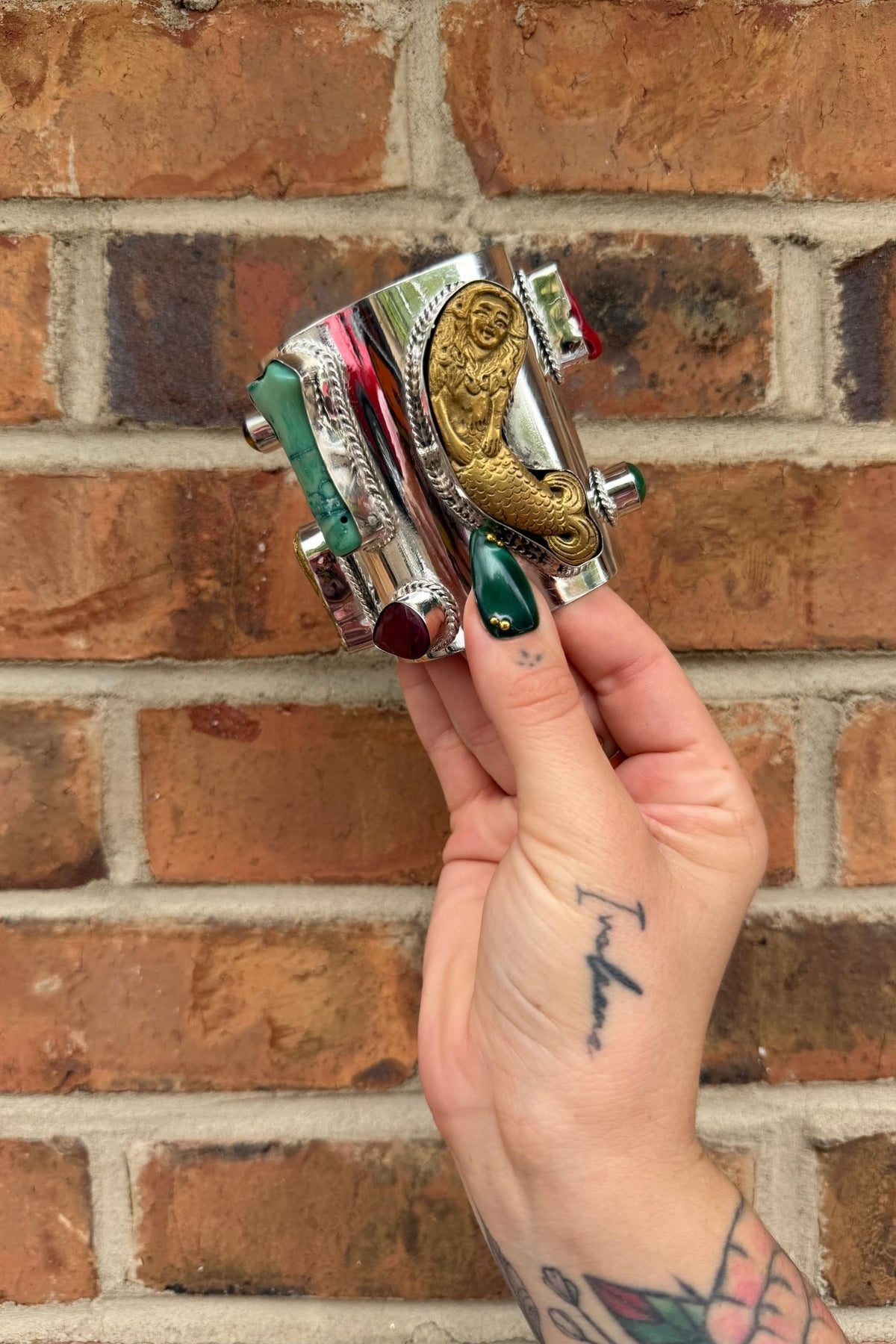 The Gem Cuff 4 - ivyandlavyboutique ivyandlavyboutique