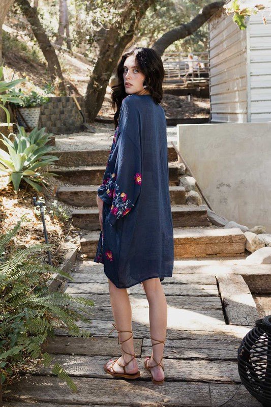 The Louise Embroidered Kimono - ivyandlavyboutique Leto Accessories