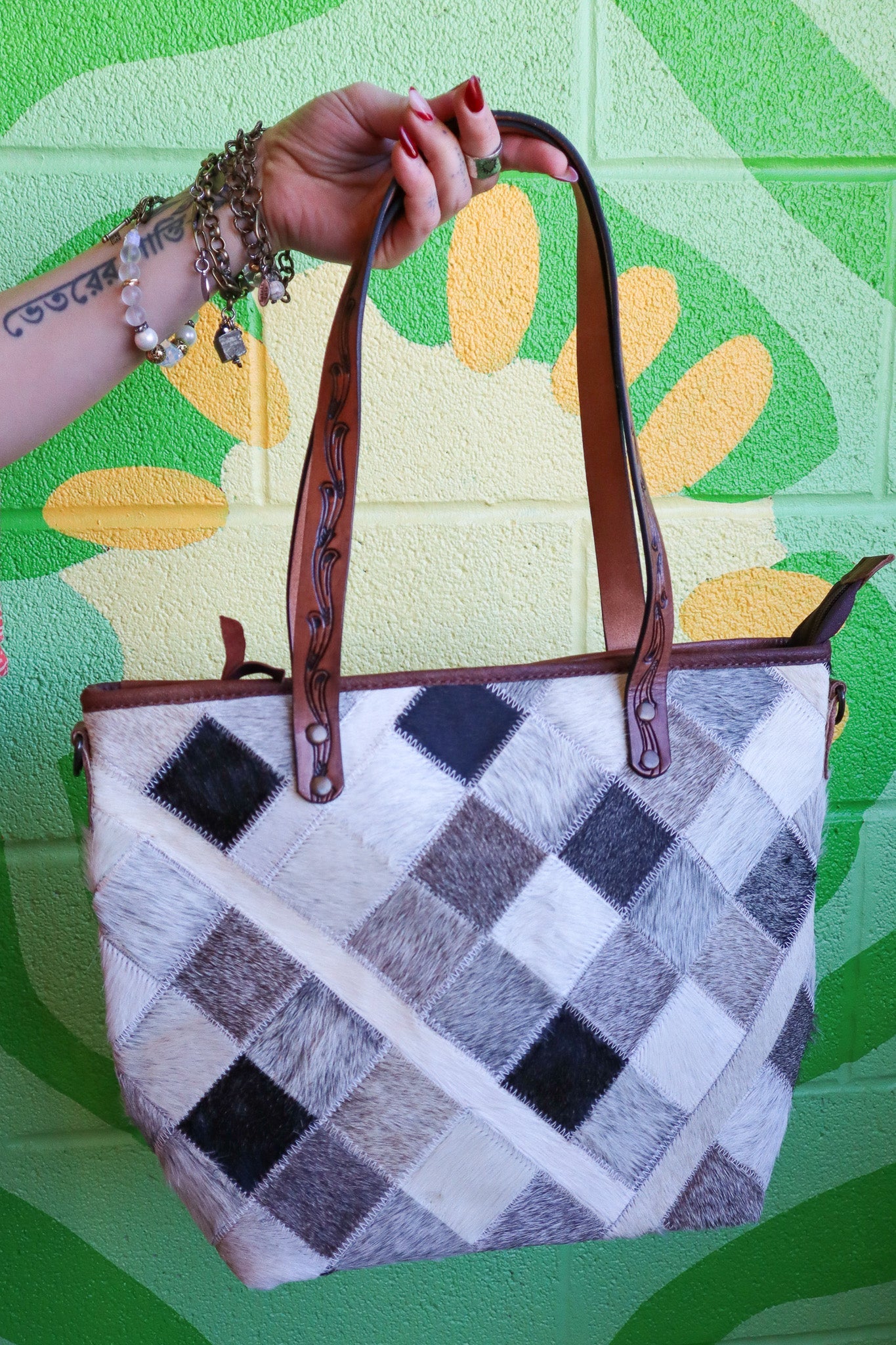 The Take Along Leather Bag in Diamond - ivyandlavyboutique american darling