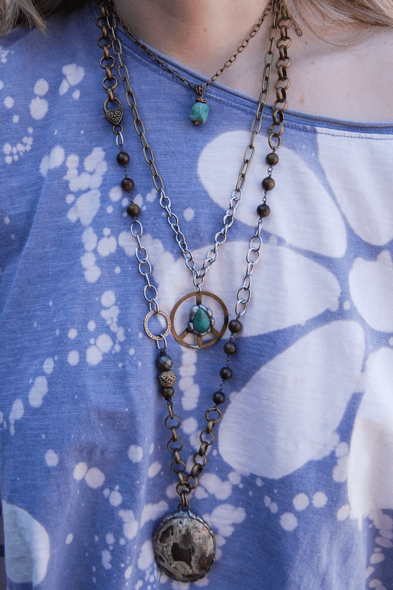 Turquoise Peace Sign Necklace - ivyandlavyboutique Spirit Lala