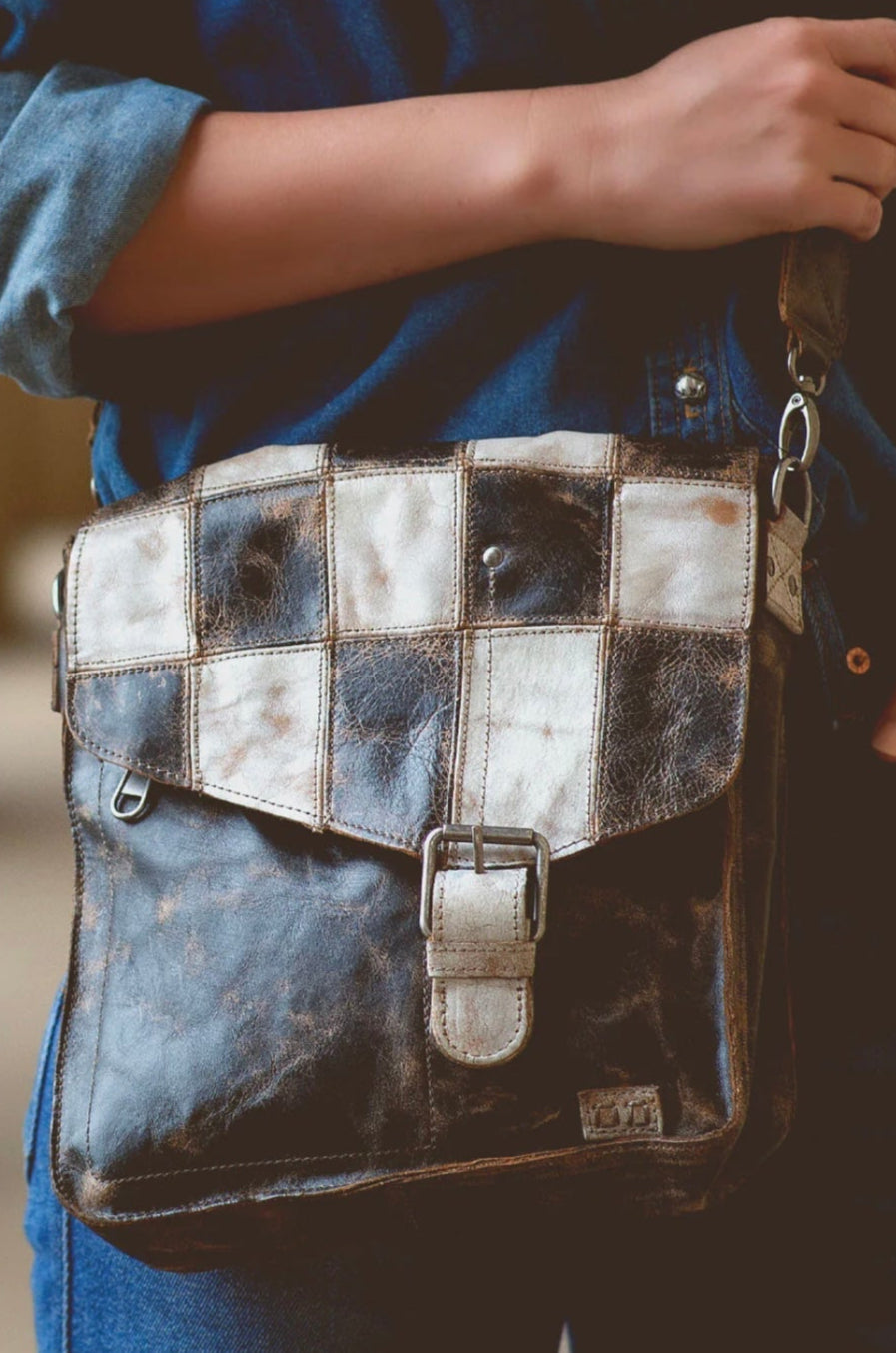 Venice Beach II - ivyandlavyboutique Bed/Stu