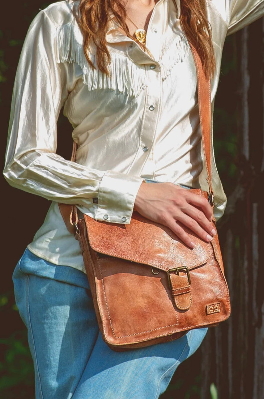 Venice Beach - ivyandlavyboutique Bed/Stu