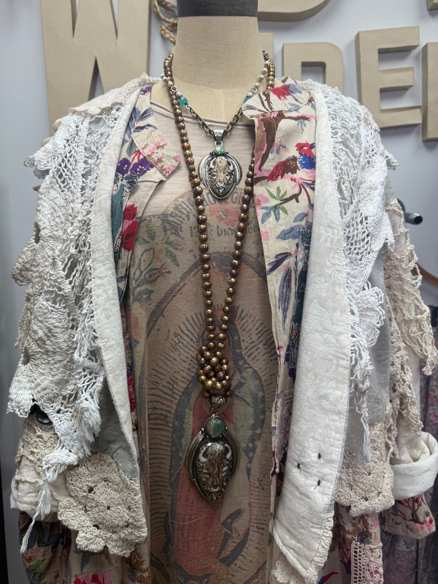 Wild & Loud Long Pearl Lion Necklace - ivyandlavyboutique ivyandlavyboutique